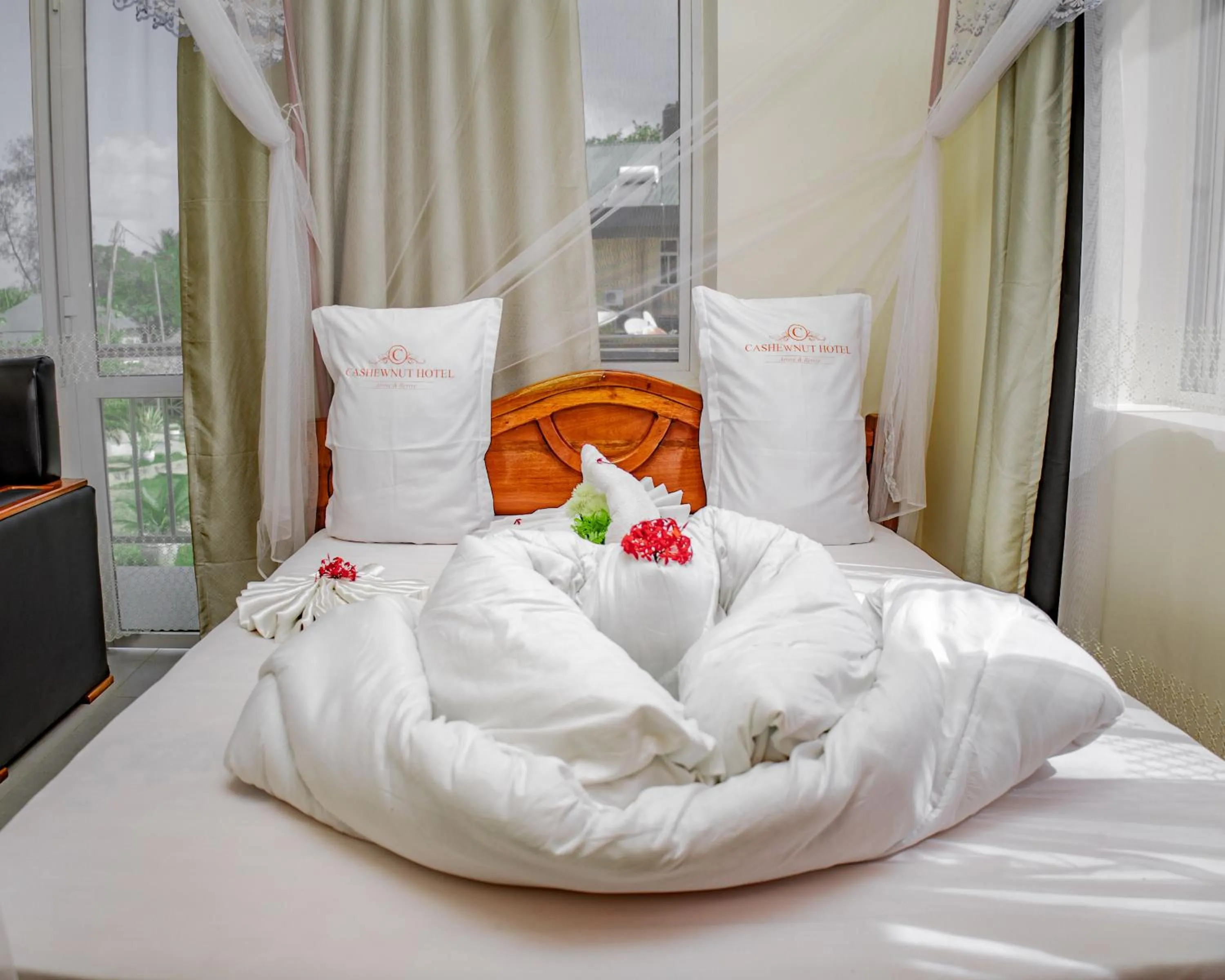 Bed in Cashewnut Hotel