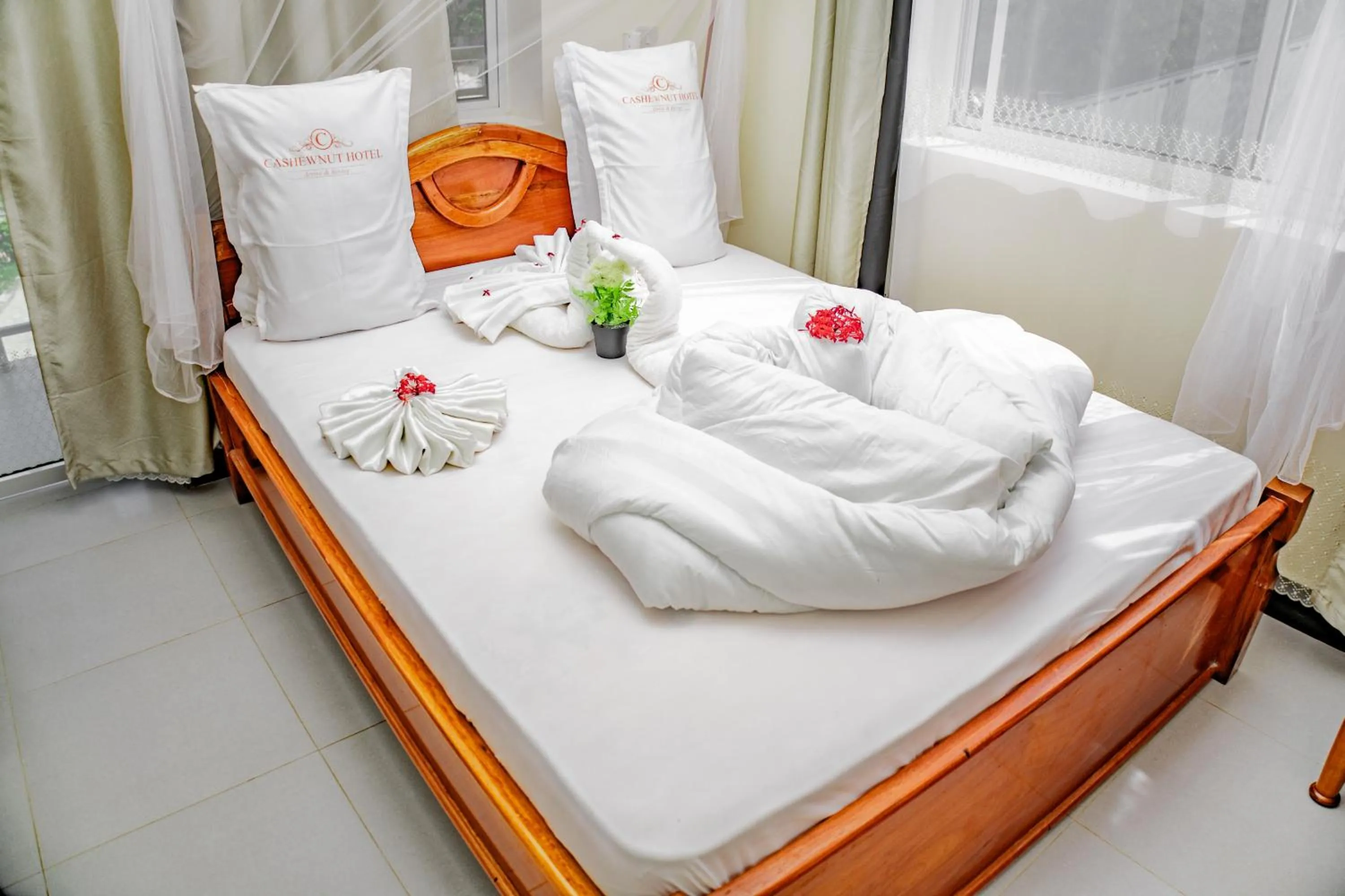 Bed in Cashewnut Hotel