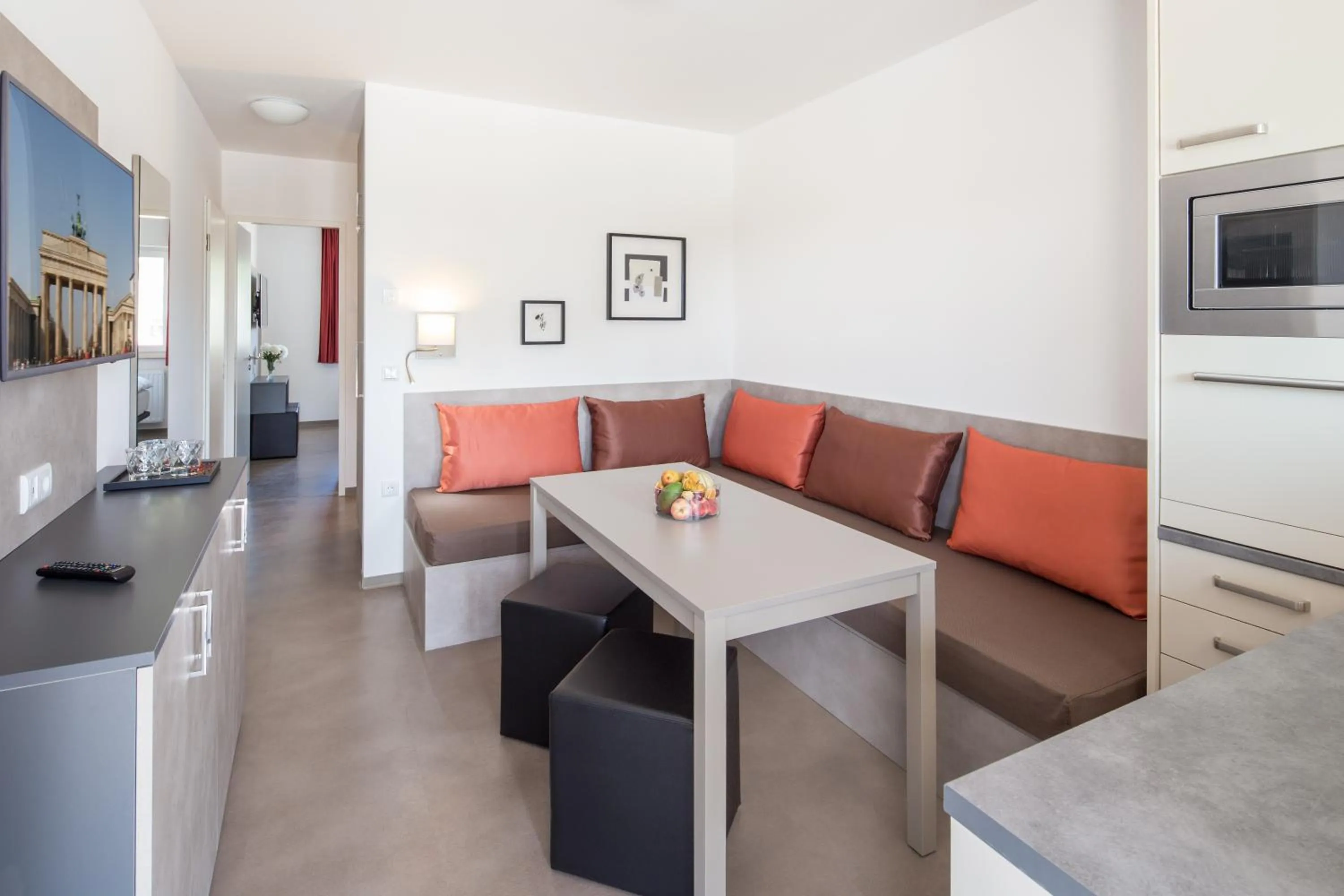 Living room in TRIO Apartment Hotel Berlin