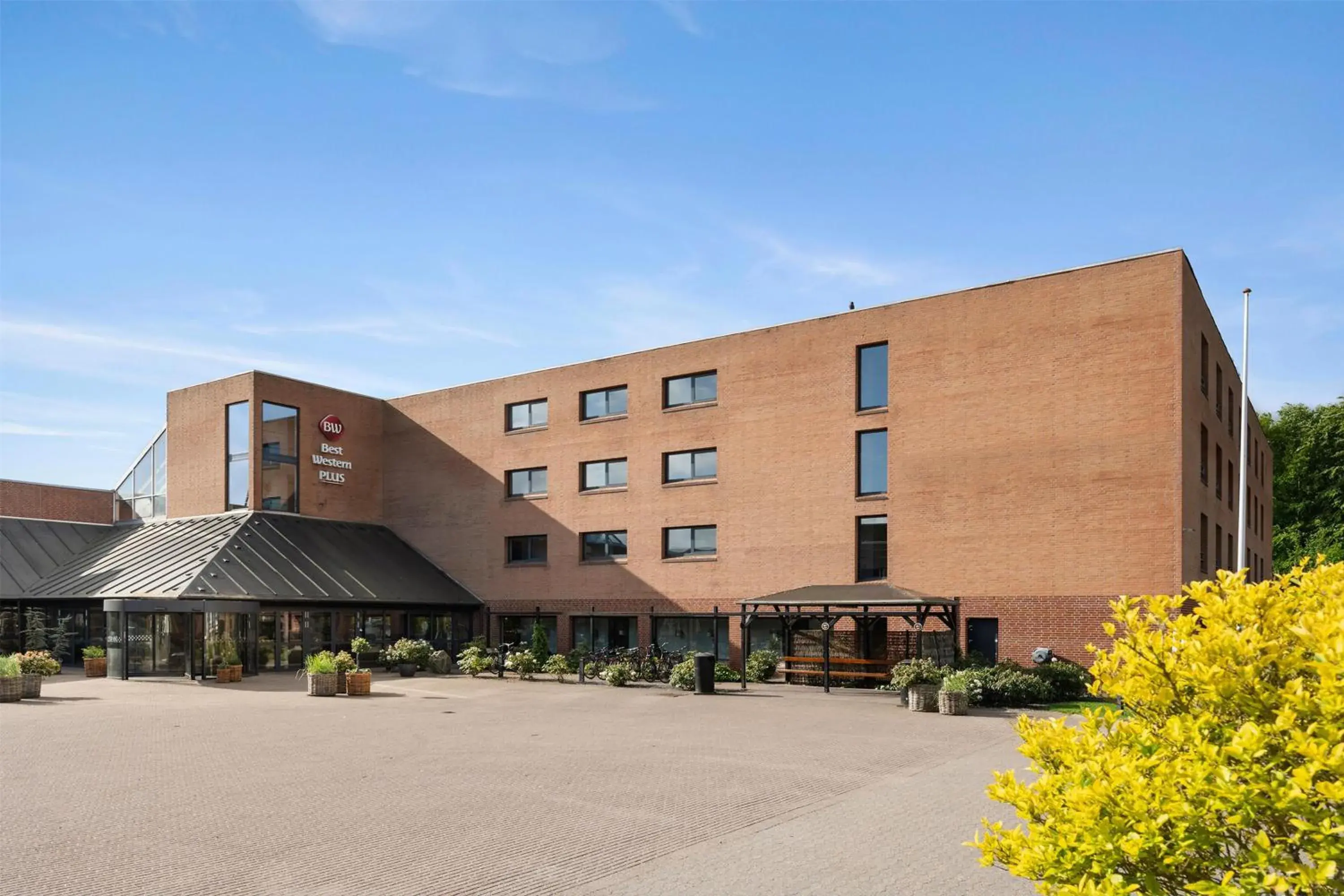 Property building in Best Western Plus Hotel Odense Property building in Best Western Plus Hotel Odense