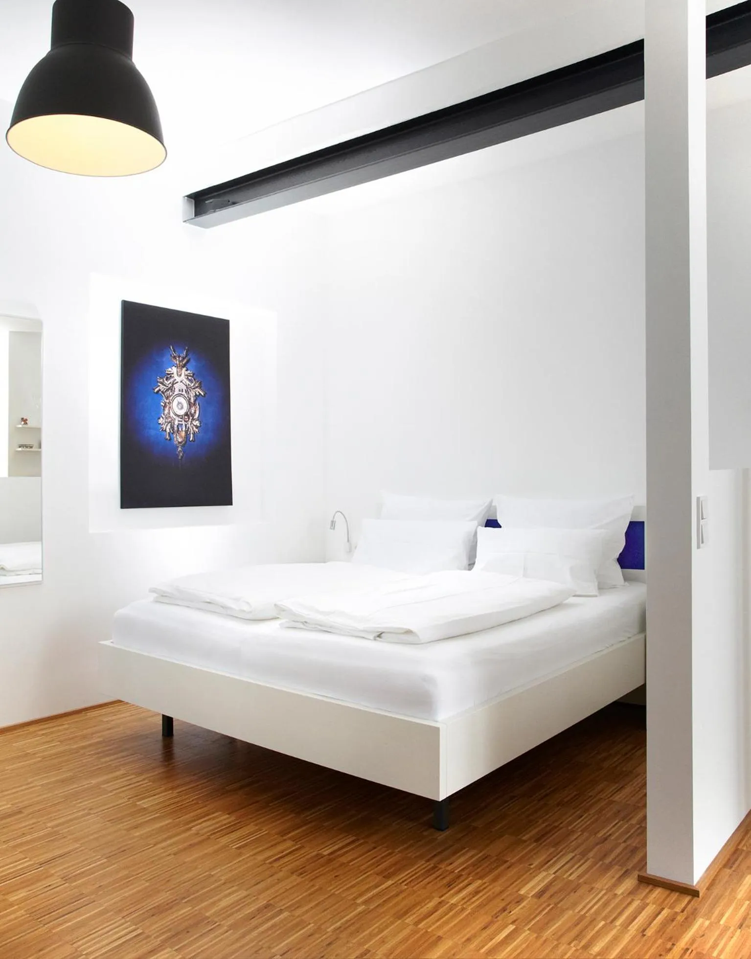 Decorative detail, Bed in Hotel Villa8