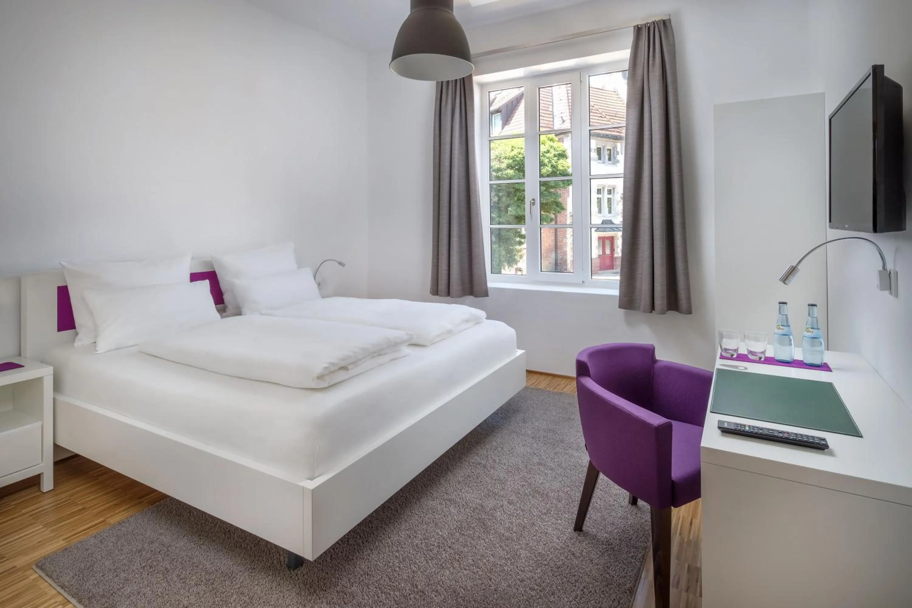 Photo of the whole room, Bed in Hotel Villa8