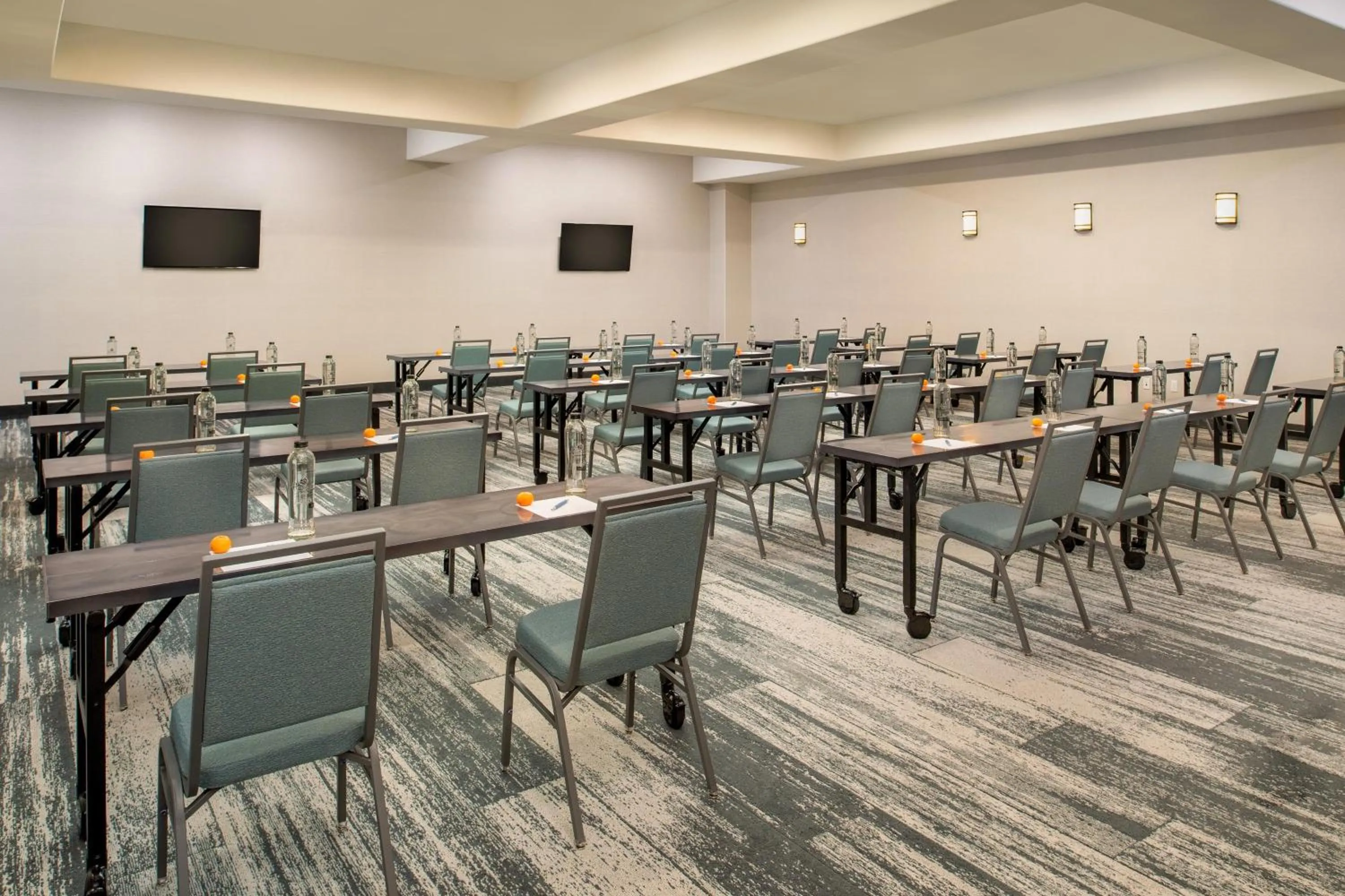 Meeting/conference room in Four Points by Sheraton Santa Cruz Scotts Valley
