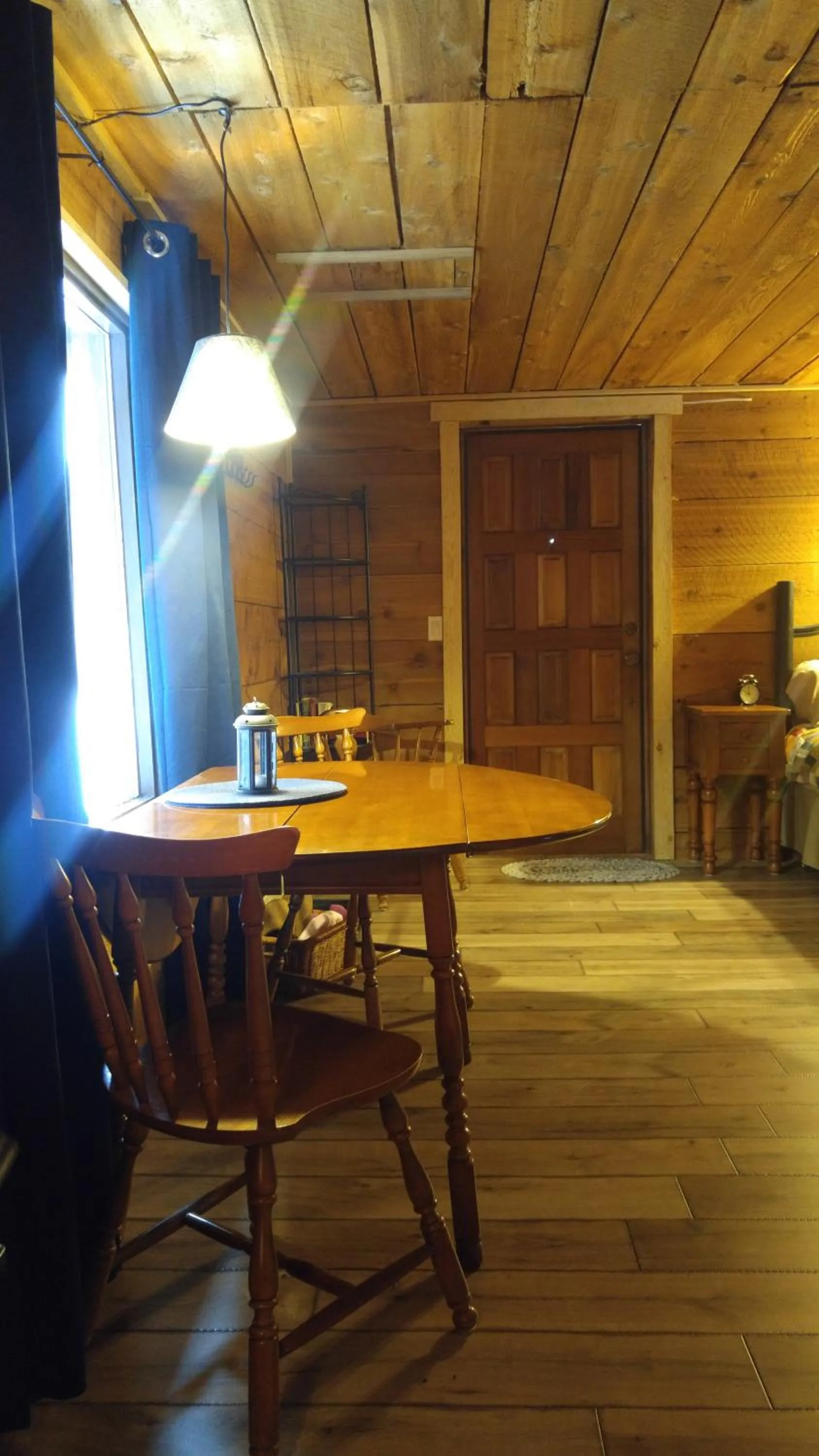 Dining area in Wolfwood Guest Ranch