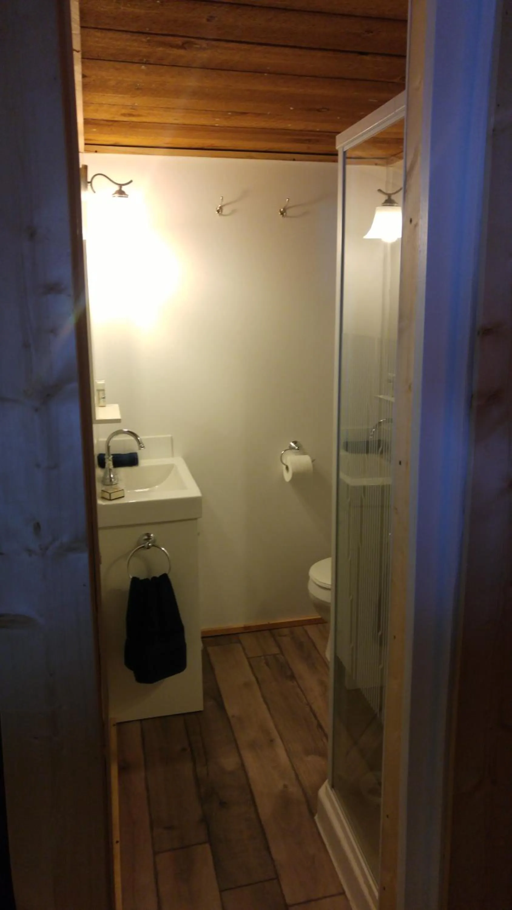 Bathroom in Wolfwood Guest Ranch