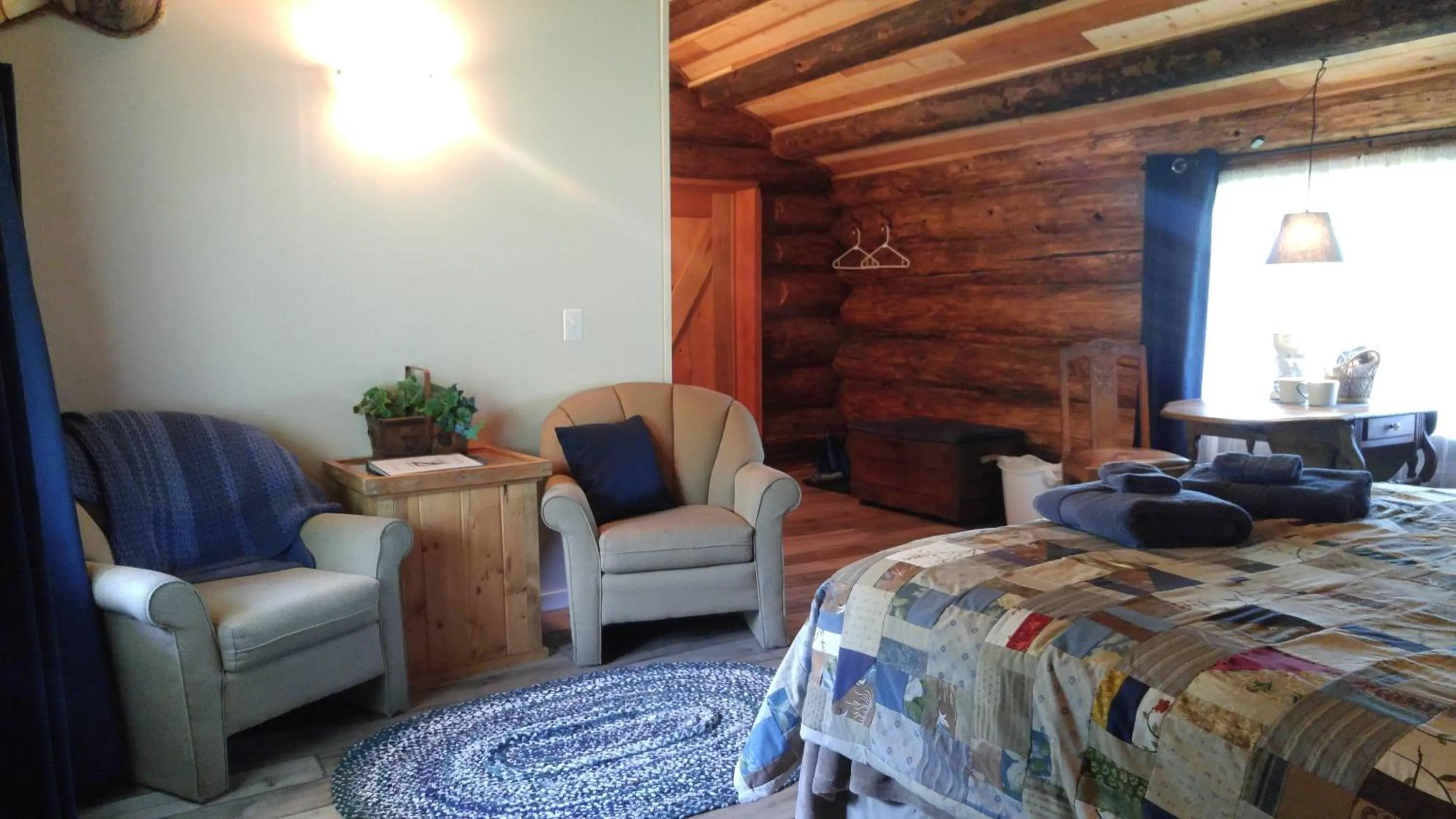 Bedroom in Wolfwood Guest Ranch