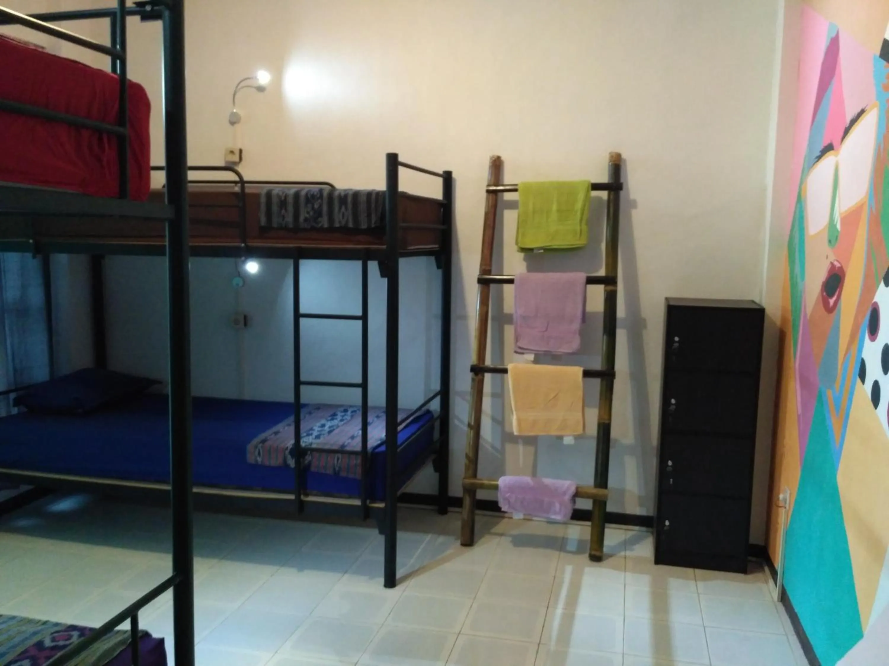 bunk bed in Hati Hati