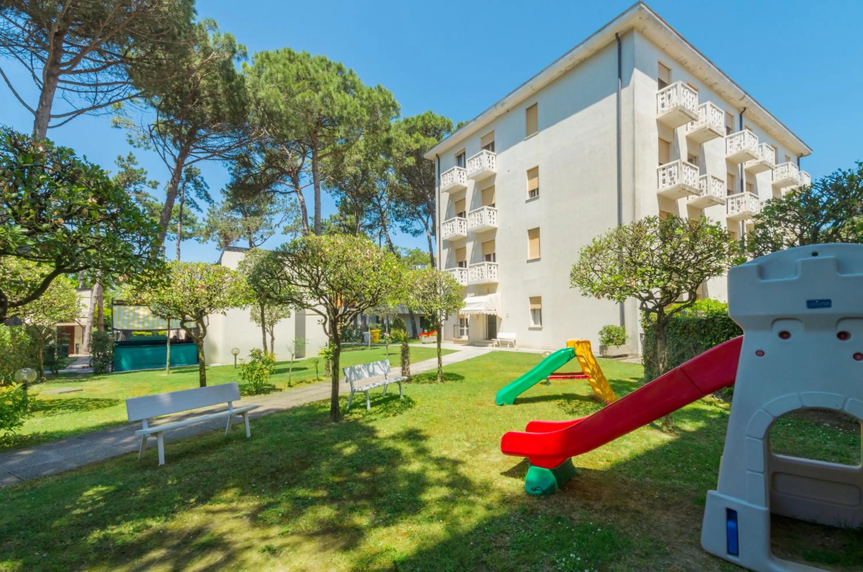 Facade/entrance in Villa Delfa
