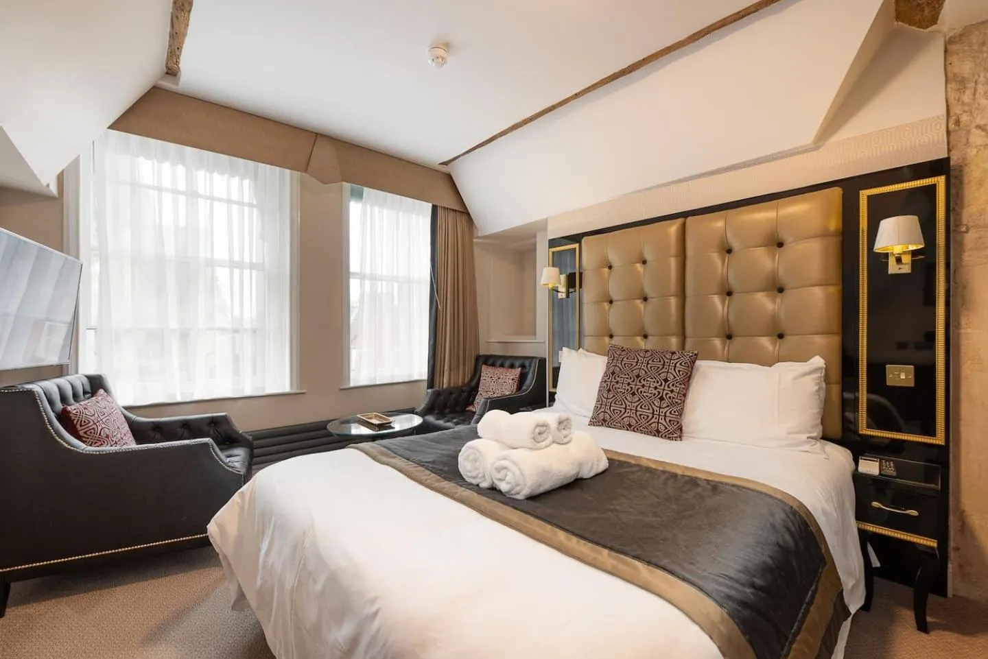 Bed in Museum Residence Oxford