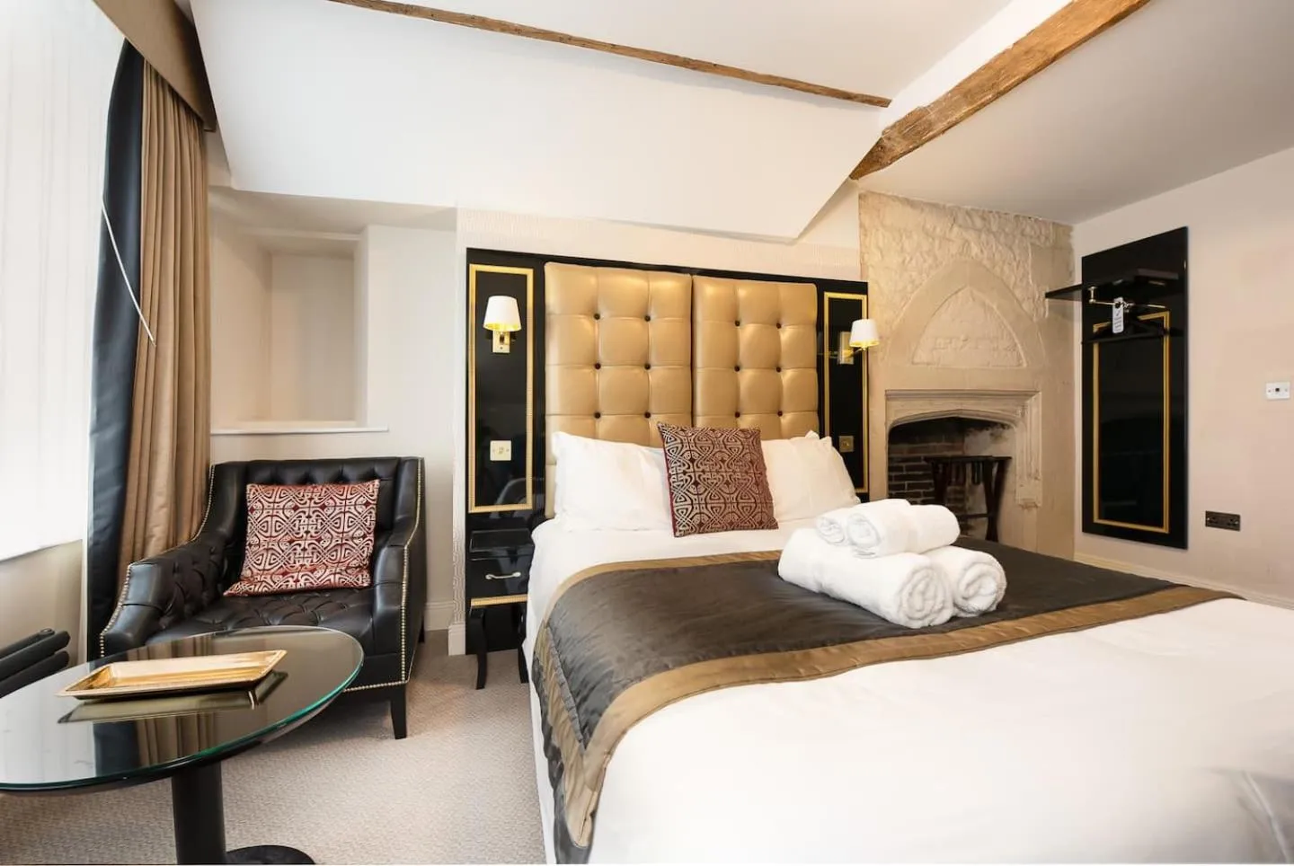 Bed in Museum Residence Oxford