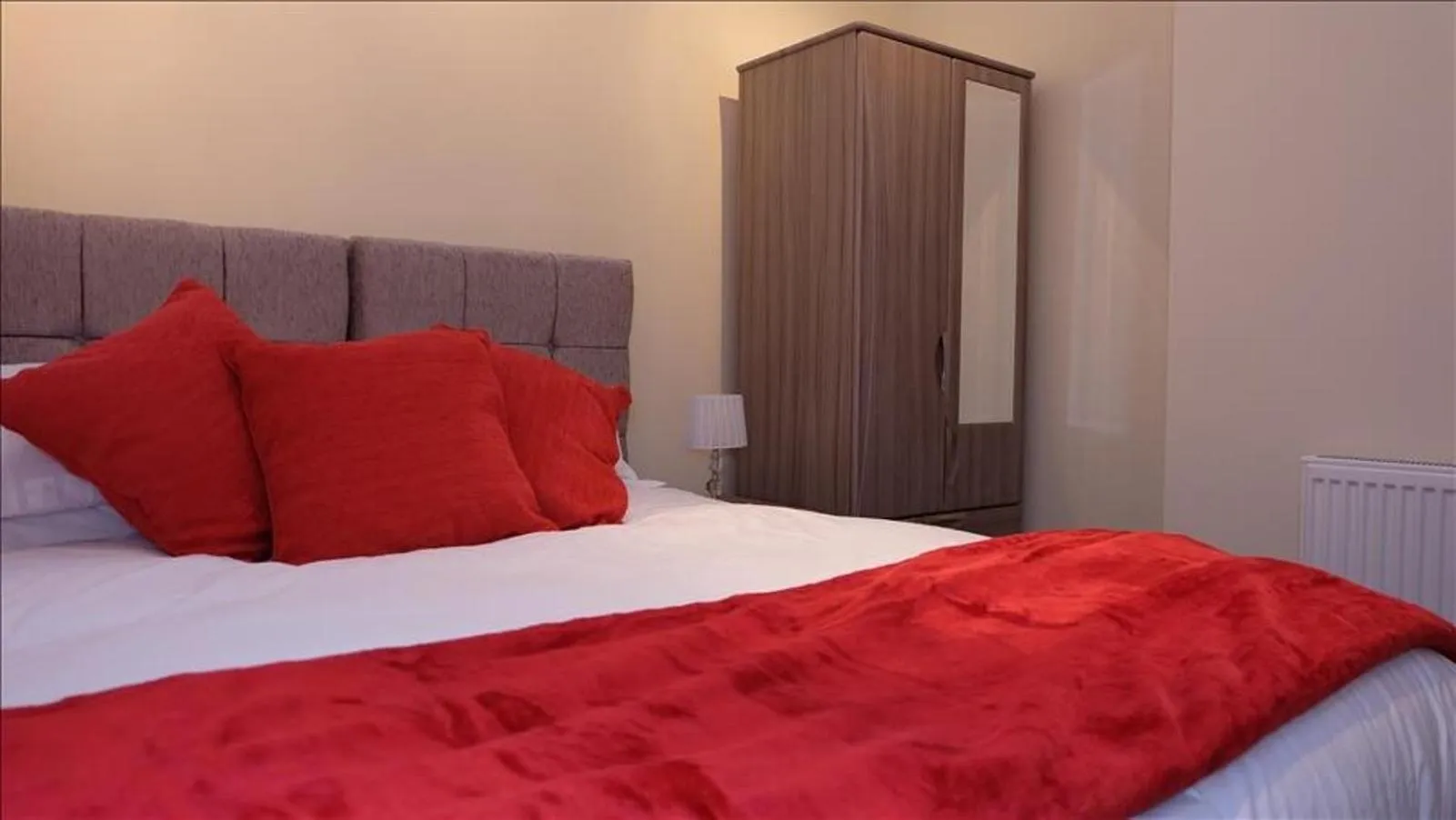 Bed in Market Place Serviced Apartments, Leek