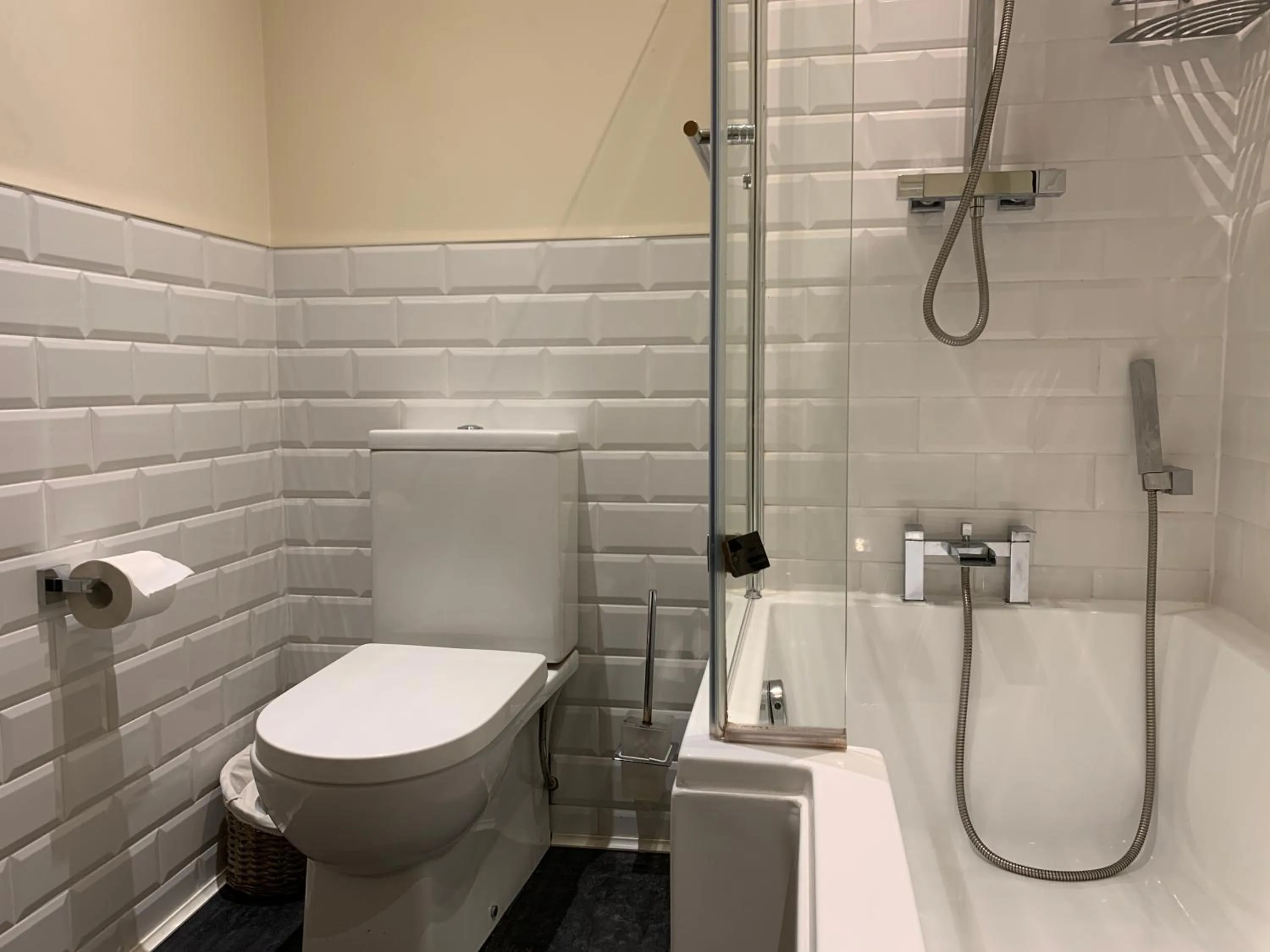 Market Place Serviced Apartments, Leek