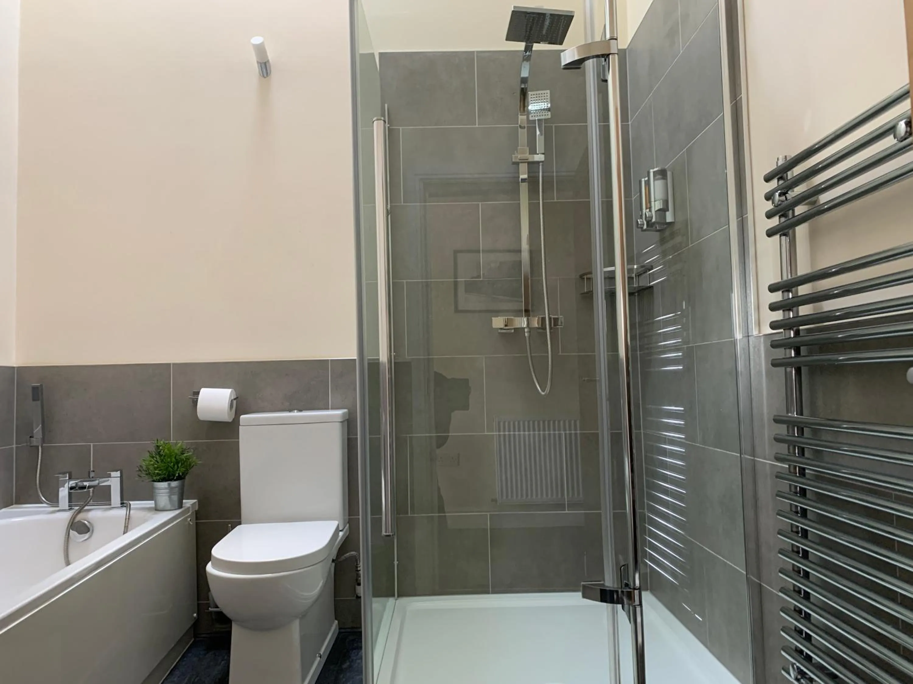 Bathroom in Market Place Serviced Apartments, Leek