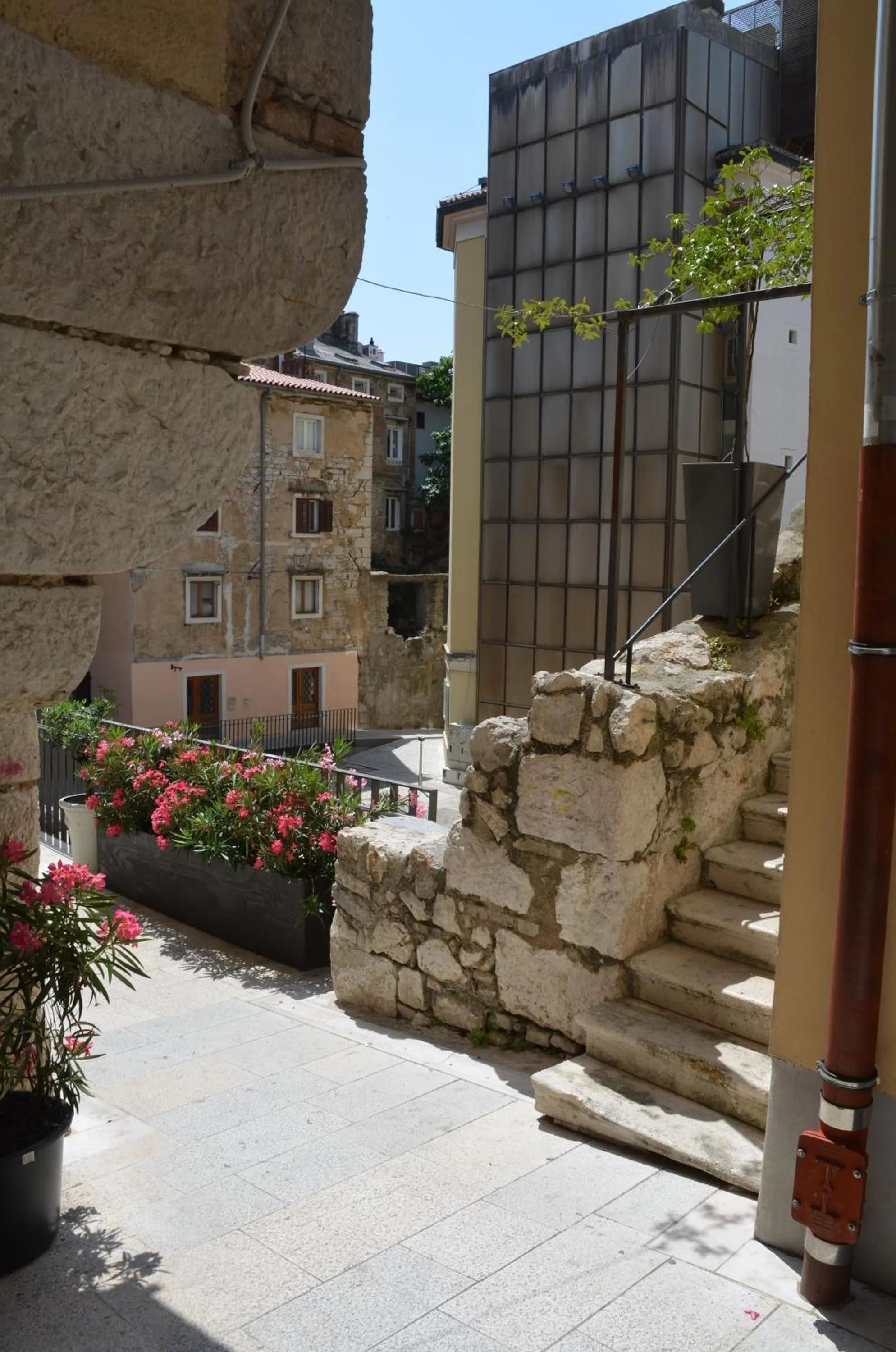 Property building in Old Town Inn