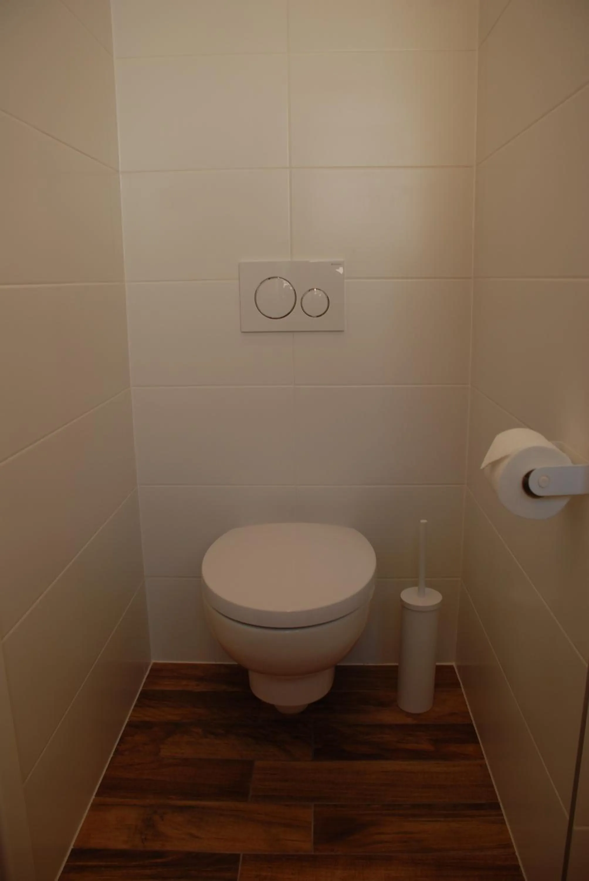 Toilet in Old Town Inn