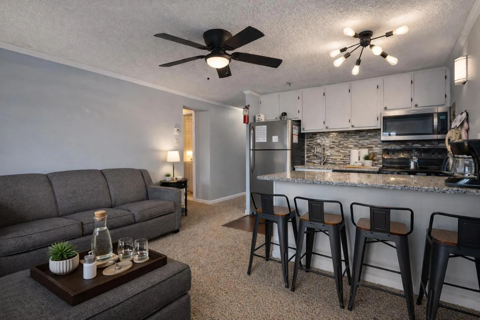 Snowshoe Ski-InSki-Out Steps to Ballhooter Lift Mountain Lodge Condo