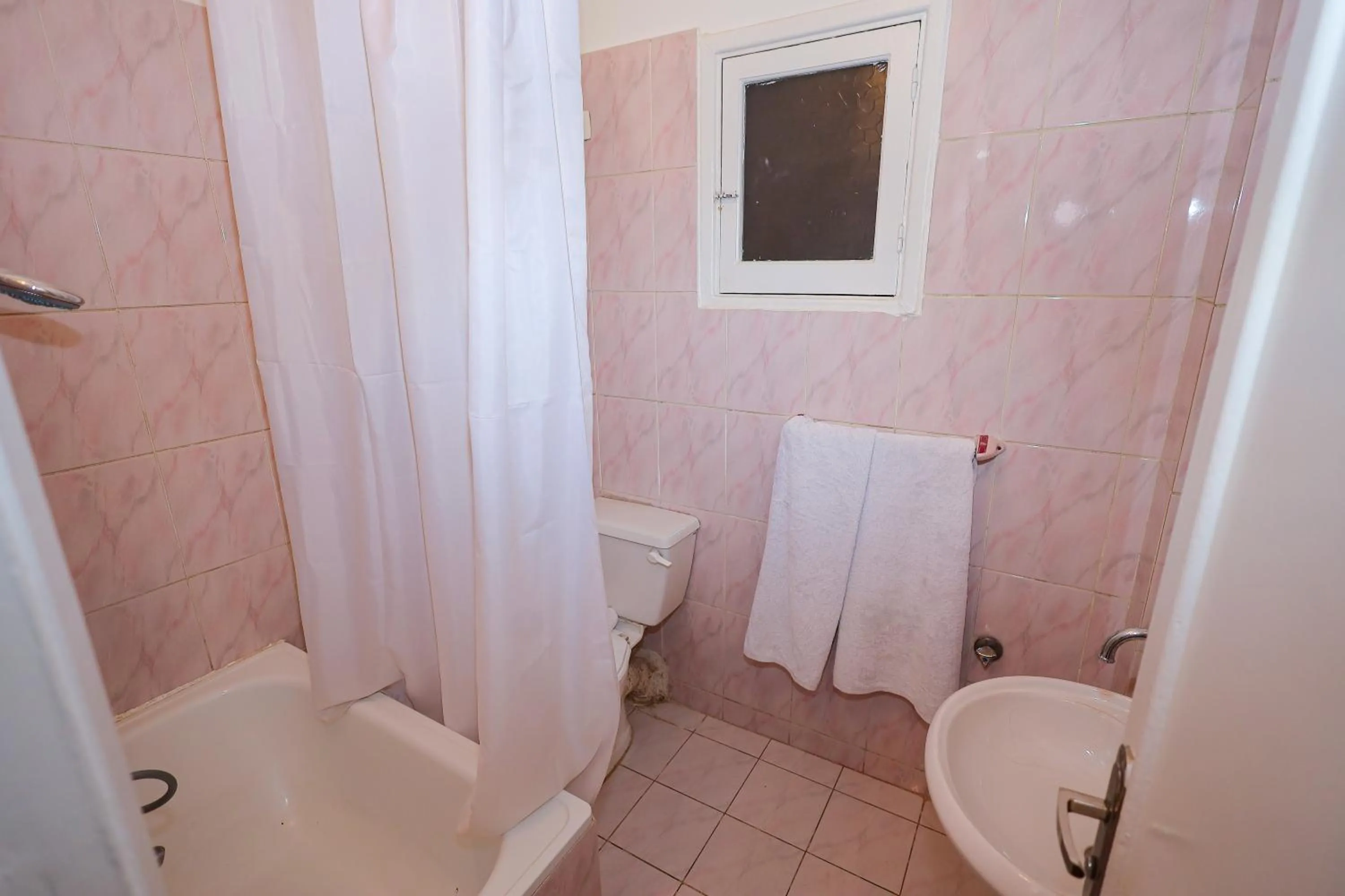 Bathroom in Hapi Hotel