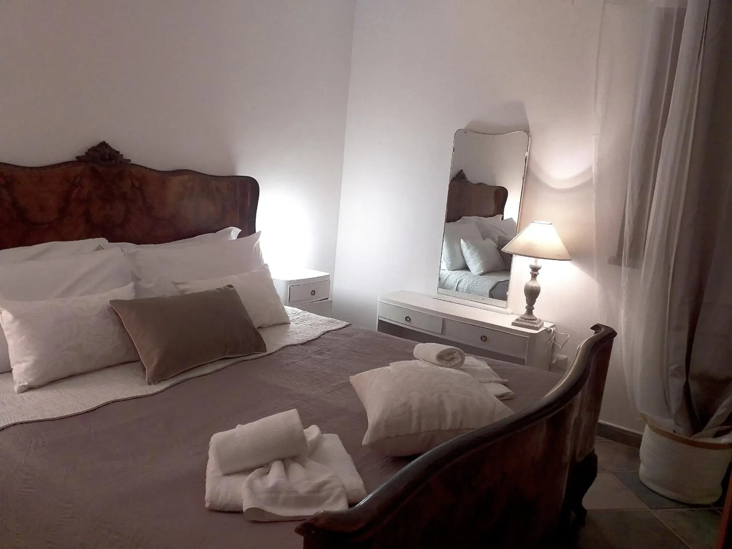 Bed in Baia D'Oro Bed in Baia D'Oro