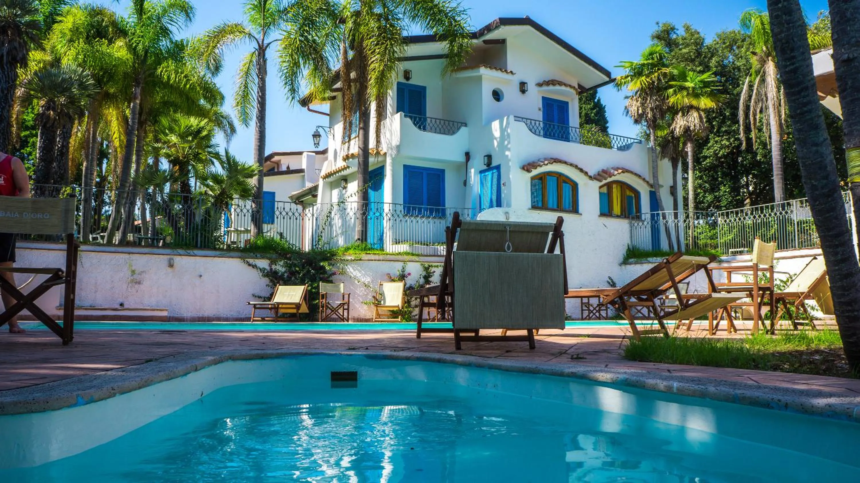 Pool view in Baia D'Oro