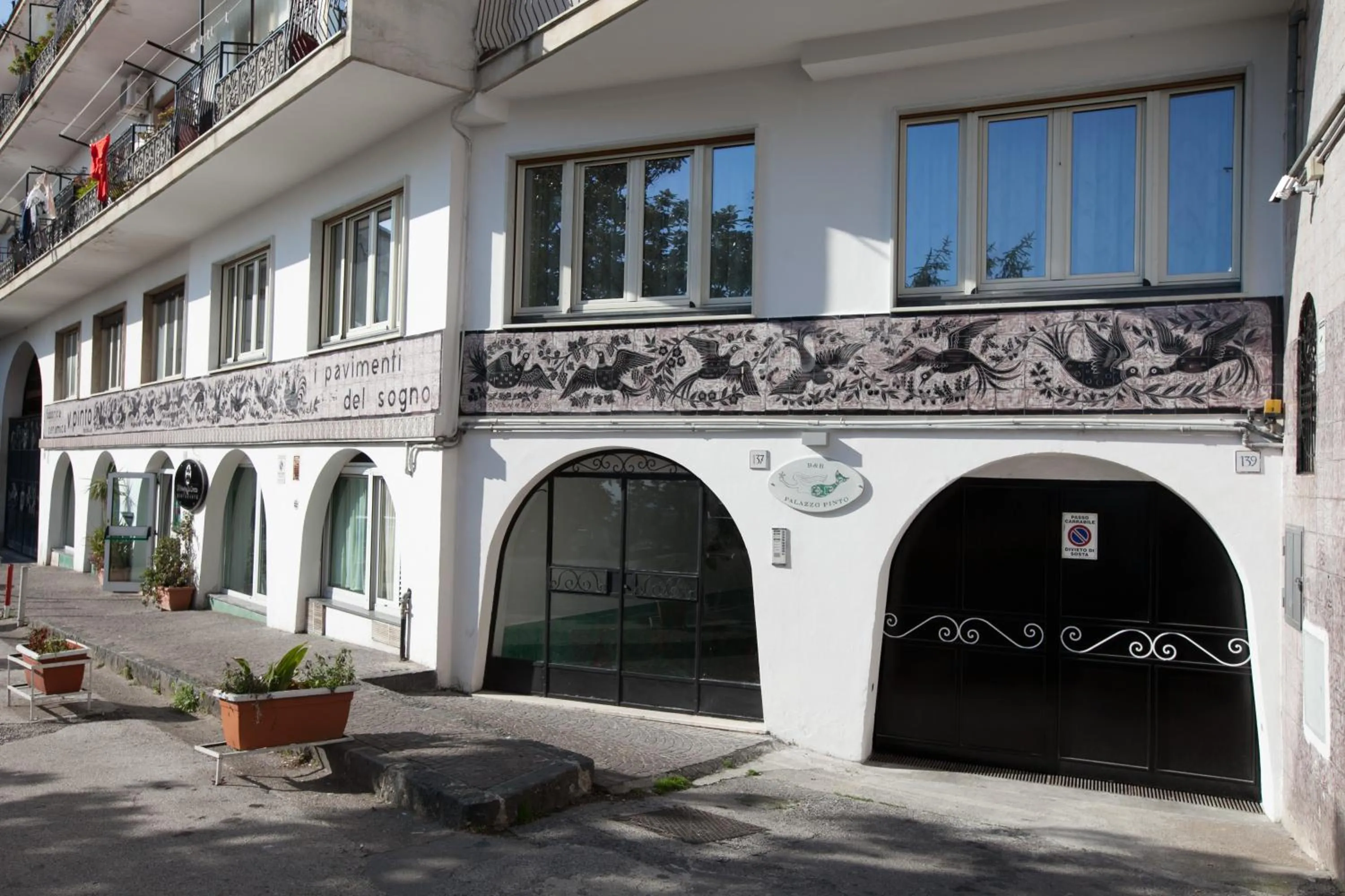 Property building in B&B Palazzo Pinto