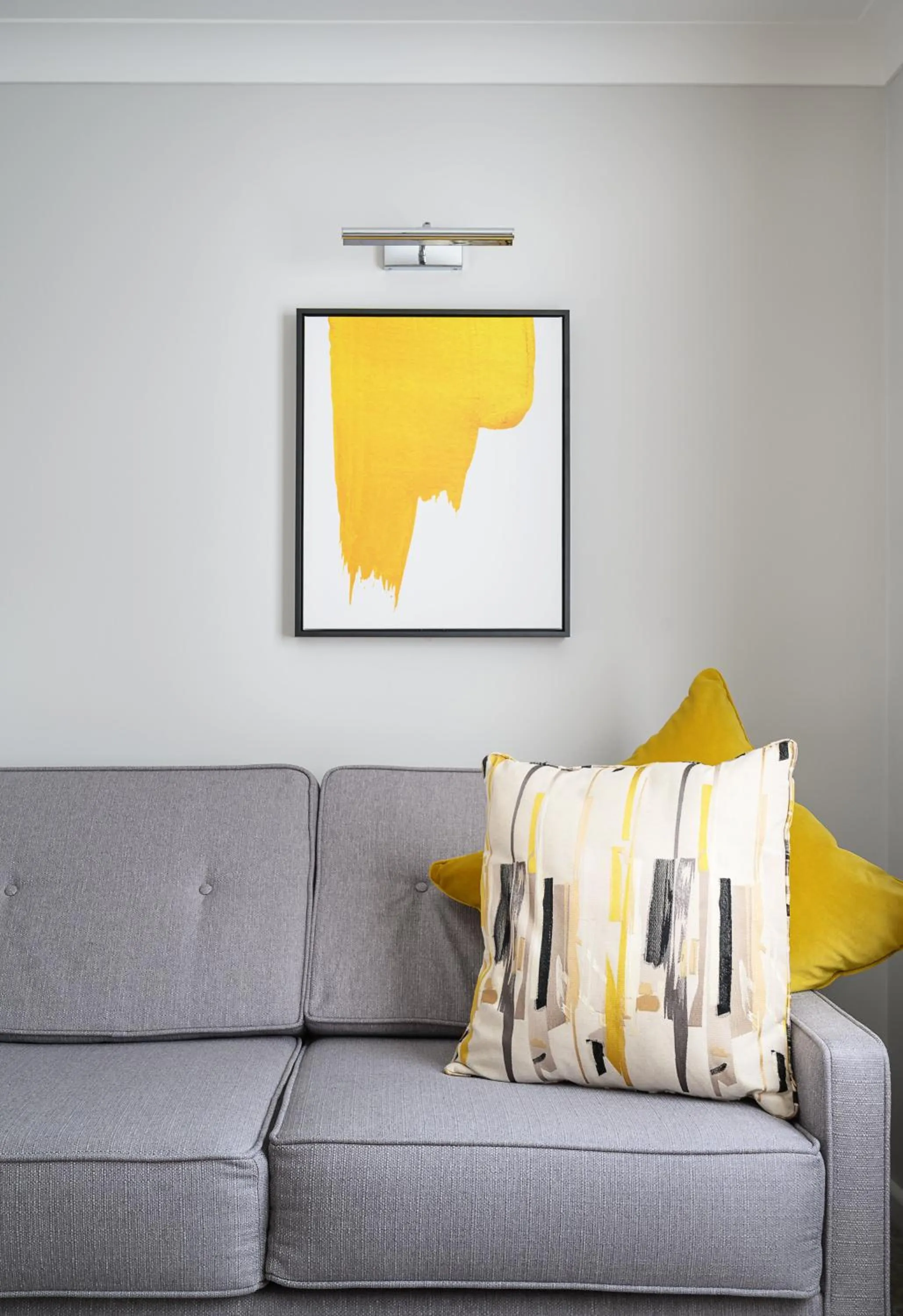 Photo of the whole room in voco Oxford Thames by IHG