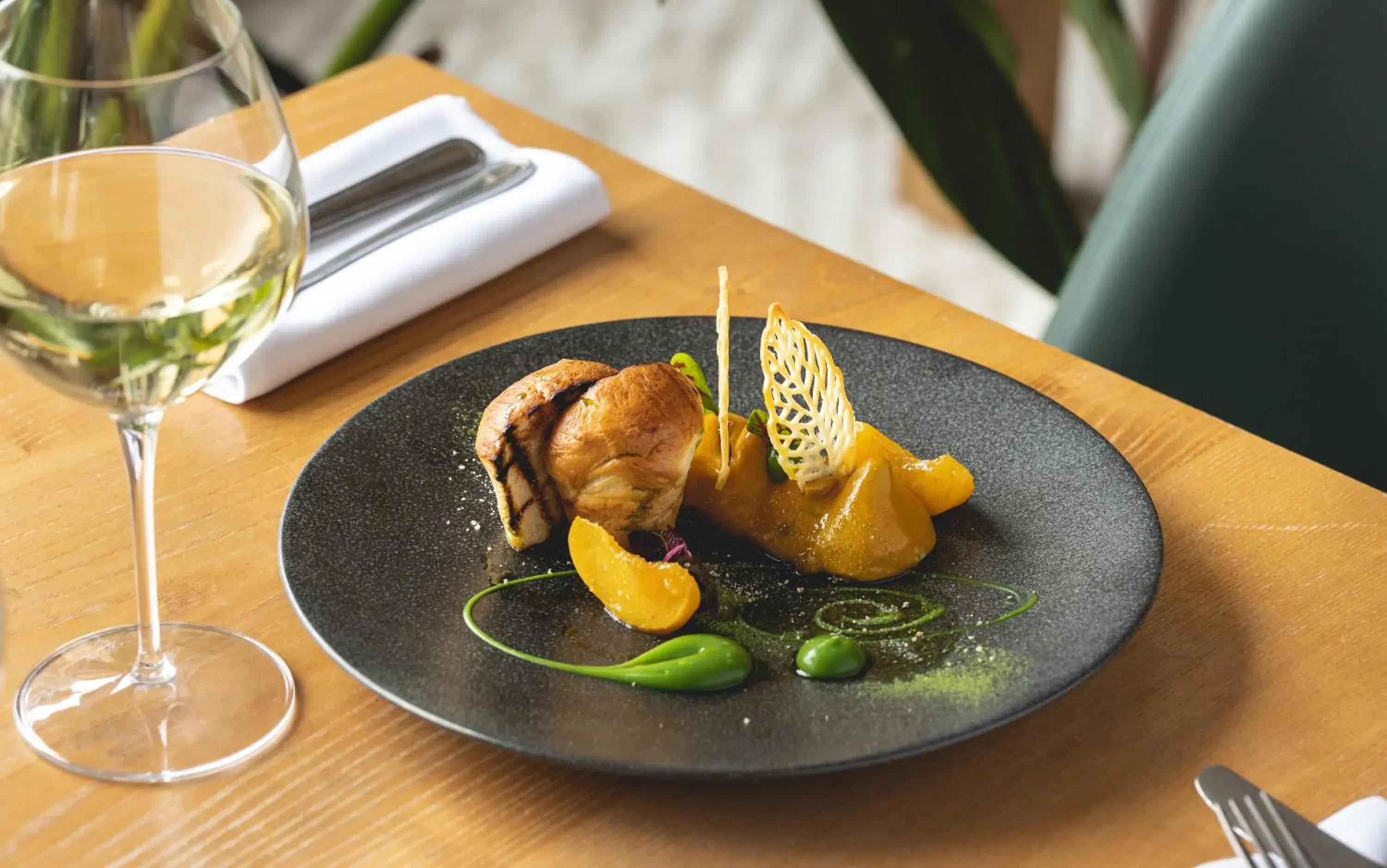 Restaurant/places to eat in voco Oxford Thames by IHG Restaurant/places to eat in voco Oxford Thames by IHG