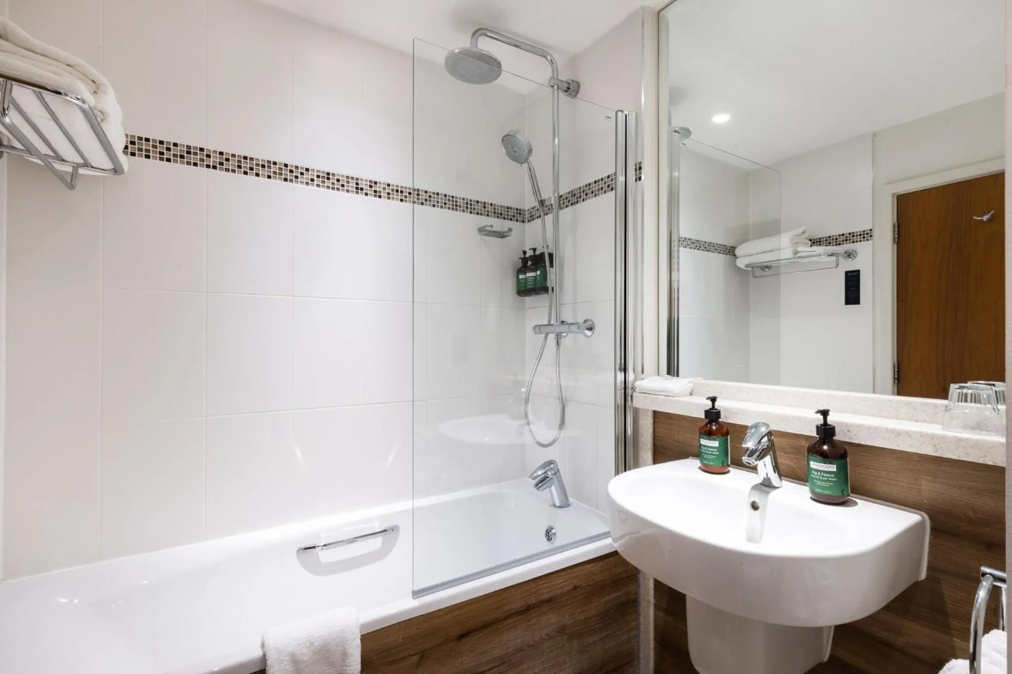 Bathroom in voco Oxford Thames by IHG