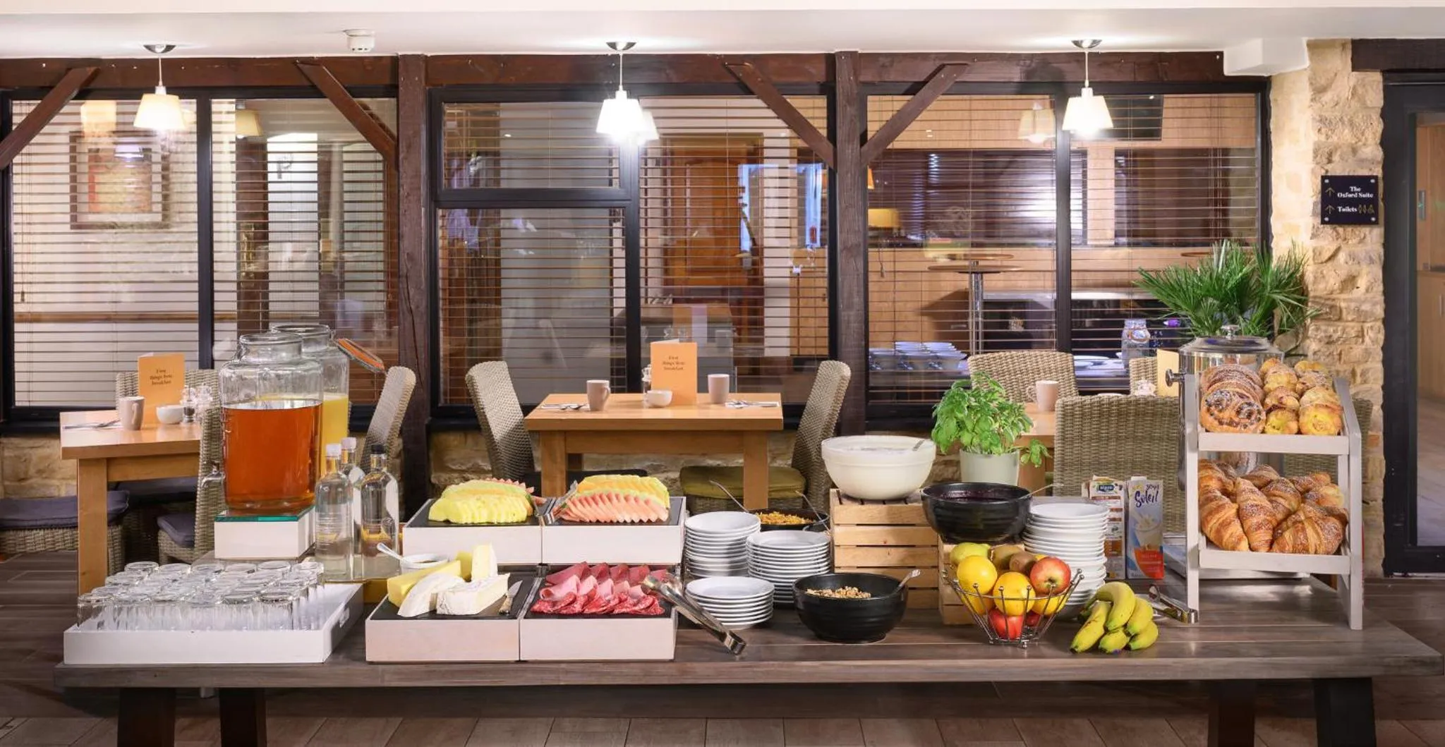 Breakfast in voco Oxford Thames by IHG