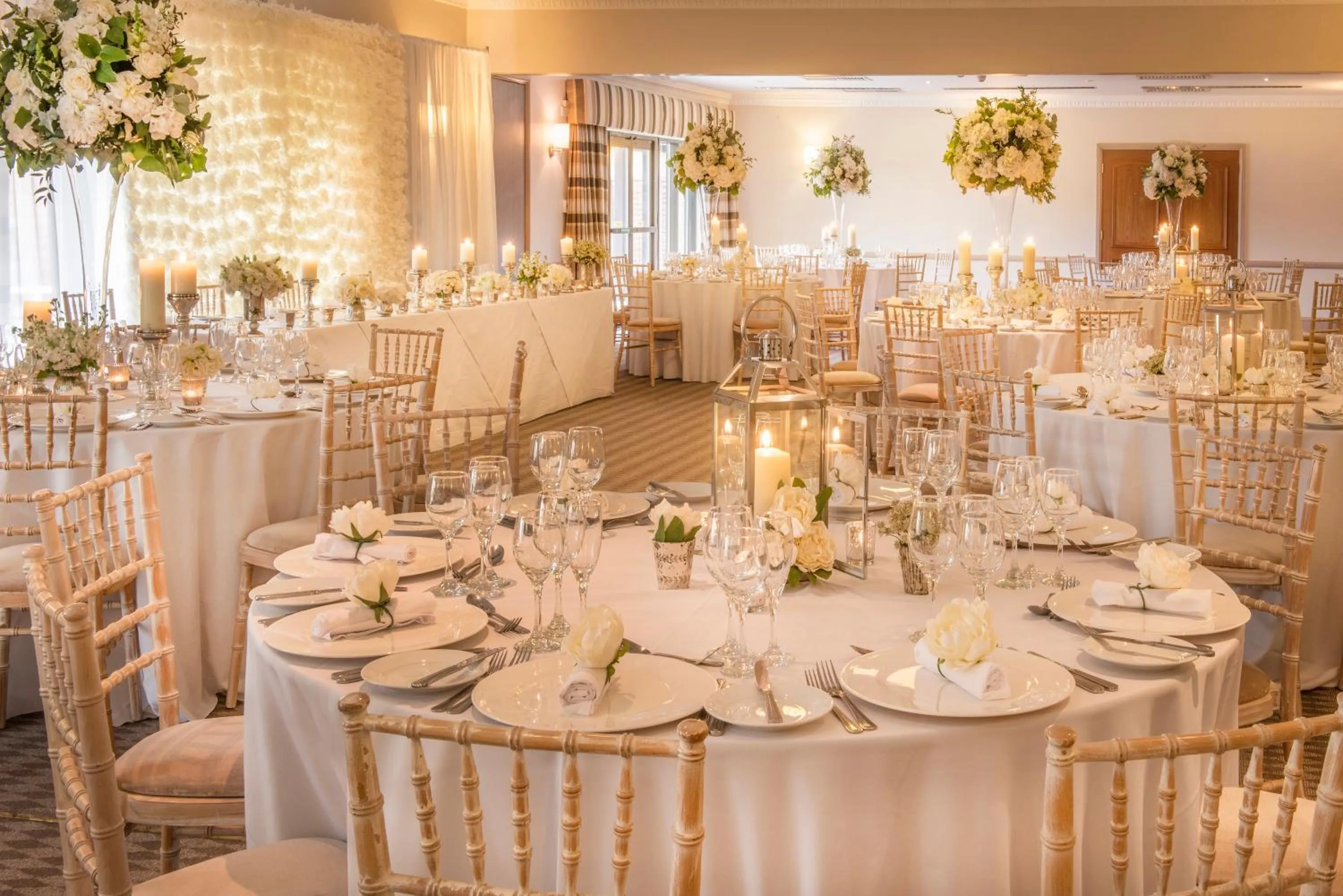 Meeting/conference room in voco Oxford Thames by IHG