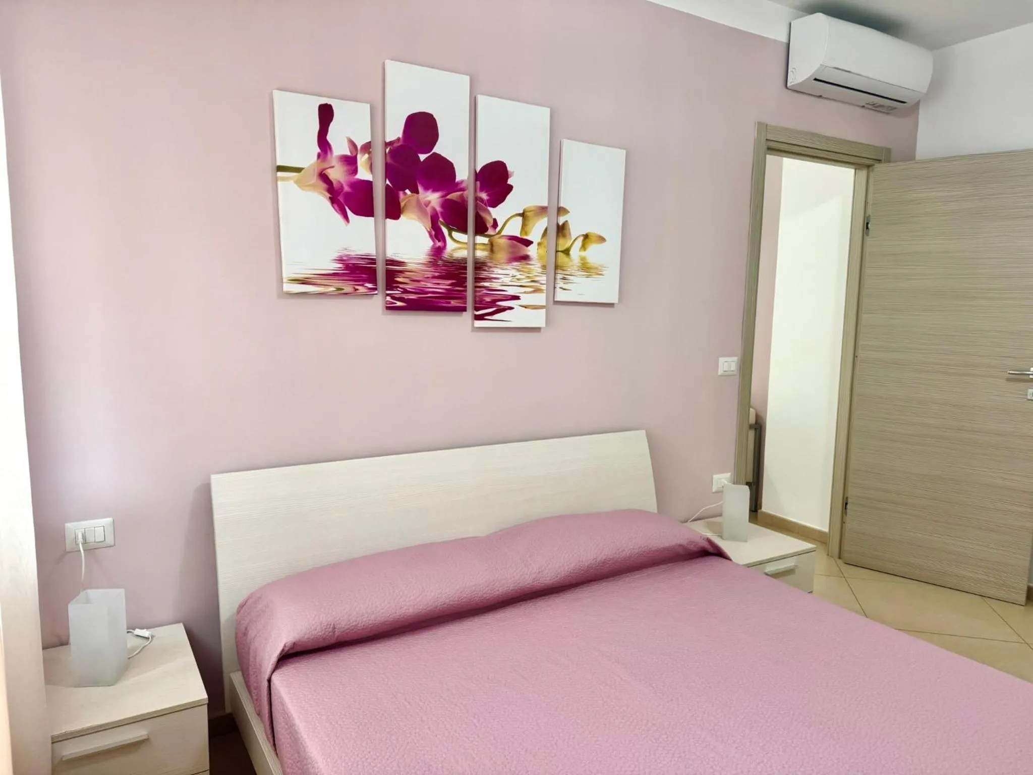 Bed in Costa del Sole