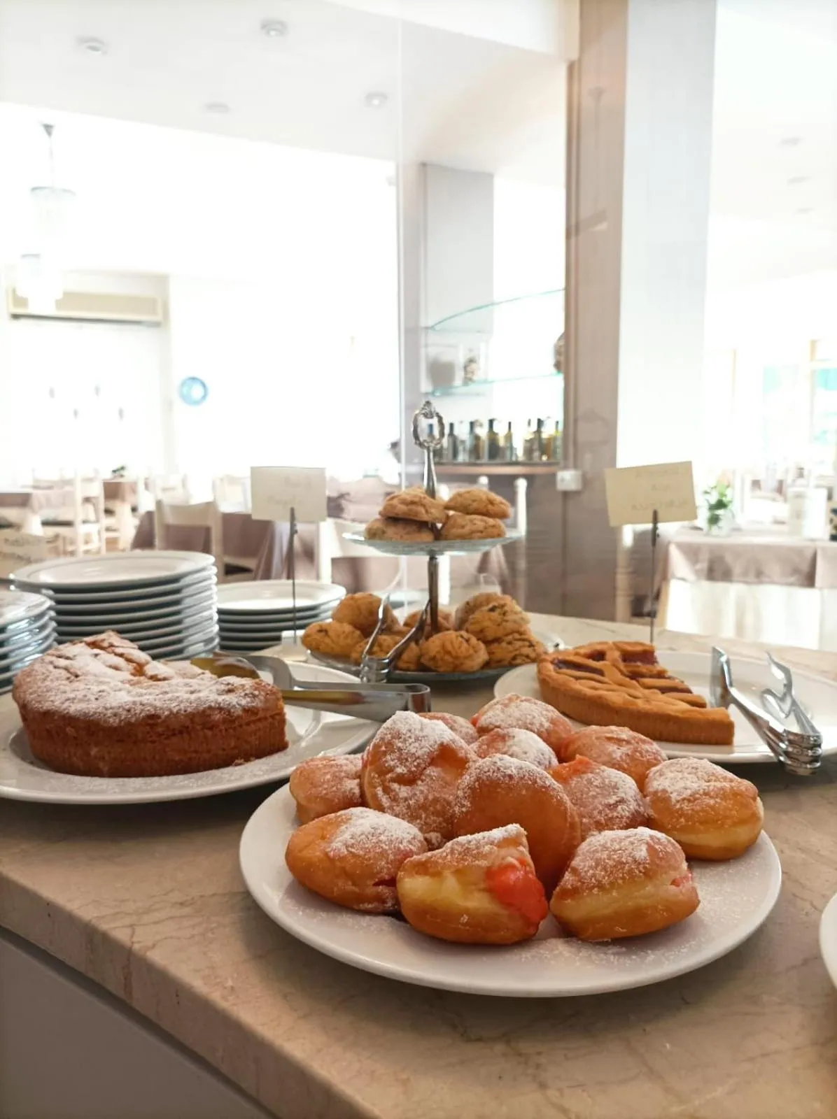 Breakfast in Hotel Ascot