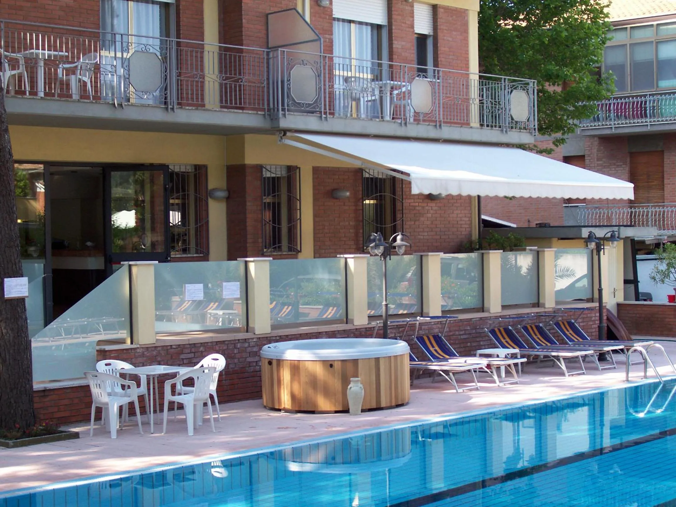 Property building in Hotel Ascot