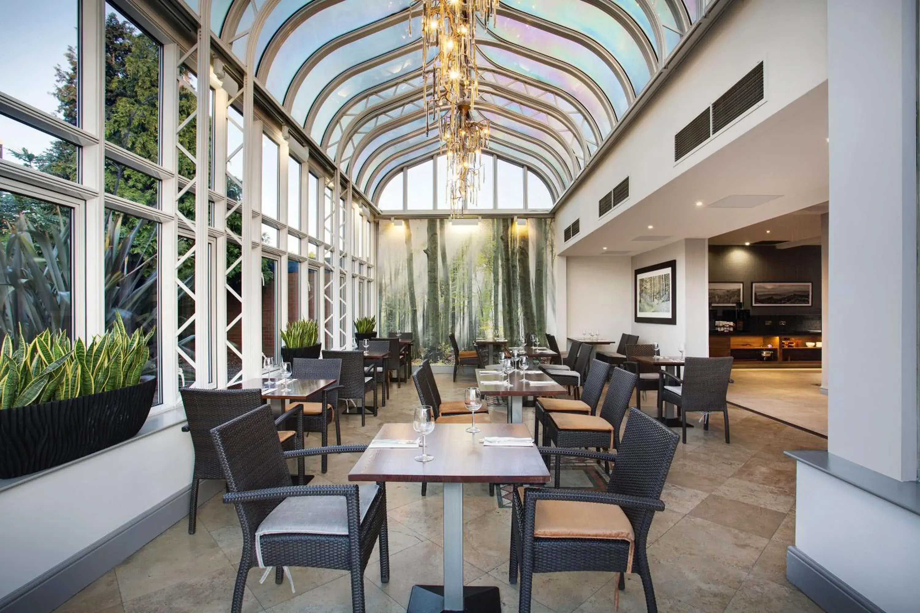 Restaurant/places to eat in Leonardo Hotel East Midlands Airport Restaurant/places to eat in Leonardo Hotel East Midlands Airport