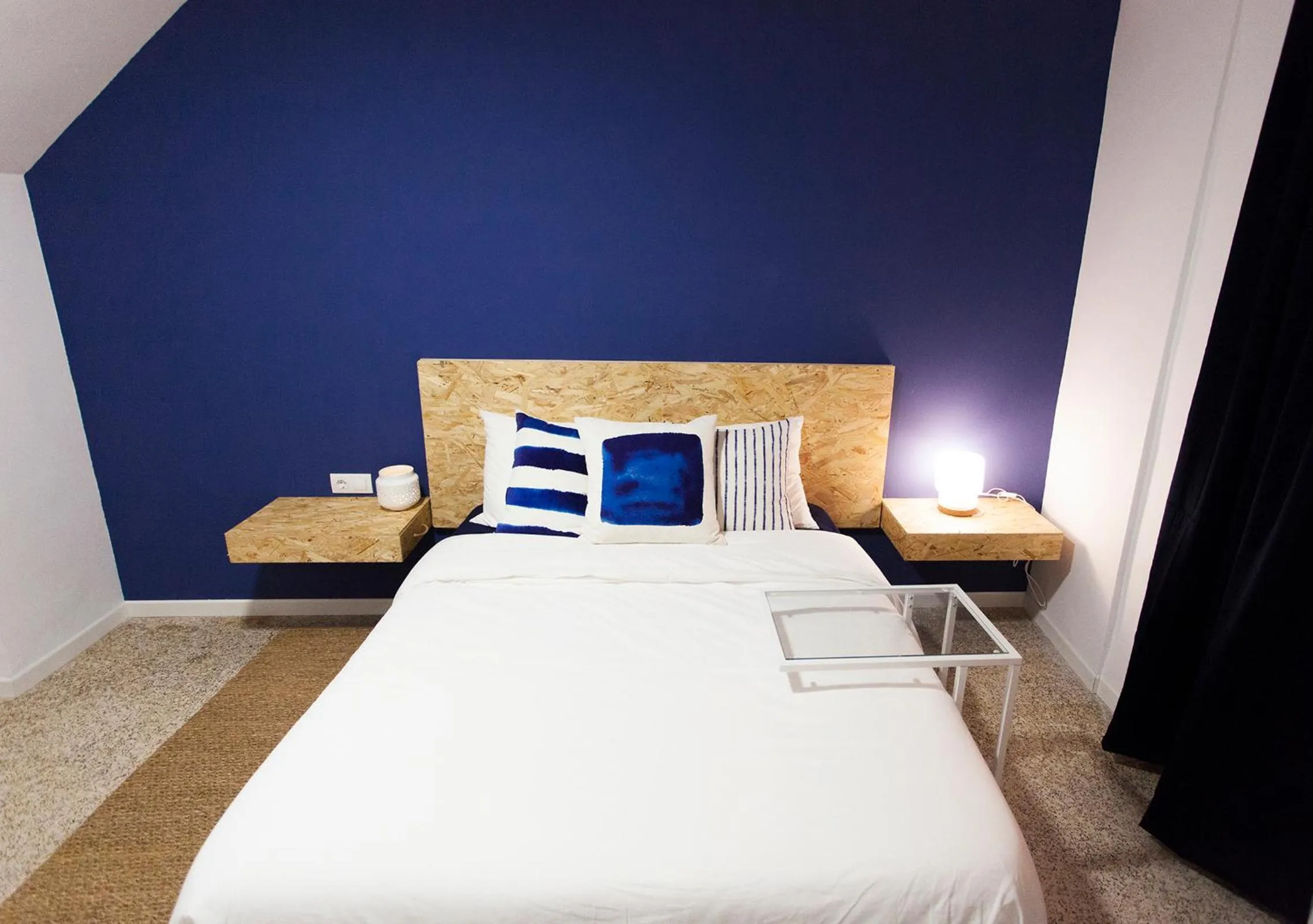 Decorative detail, Bed in B&B El Mercat