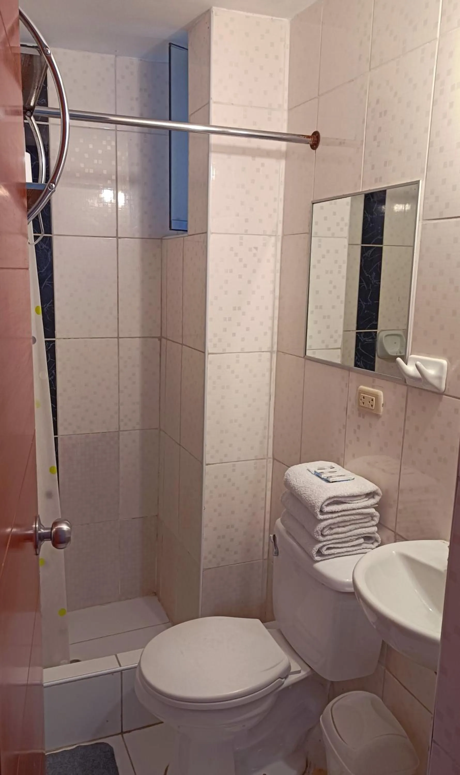 Shower in Bon Repos Arequipa