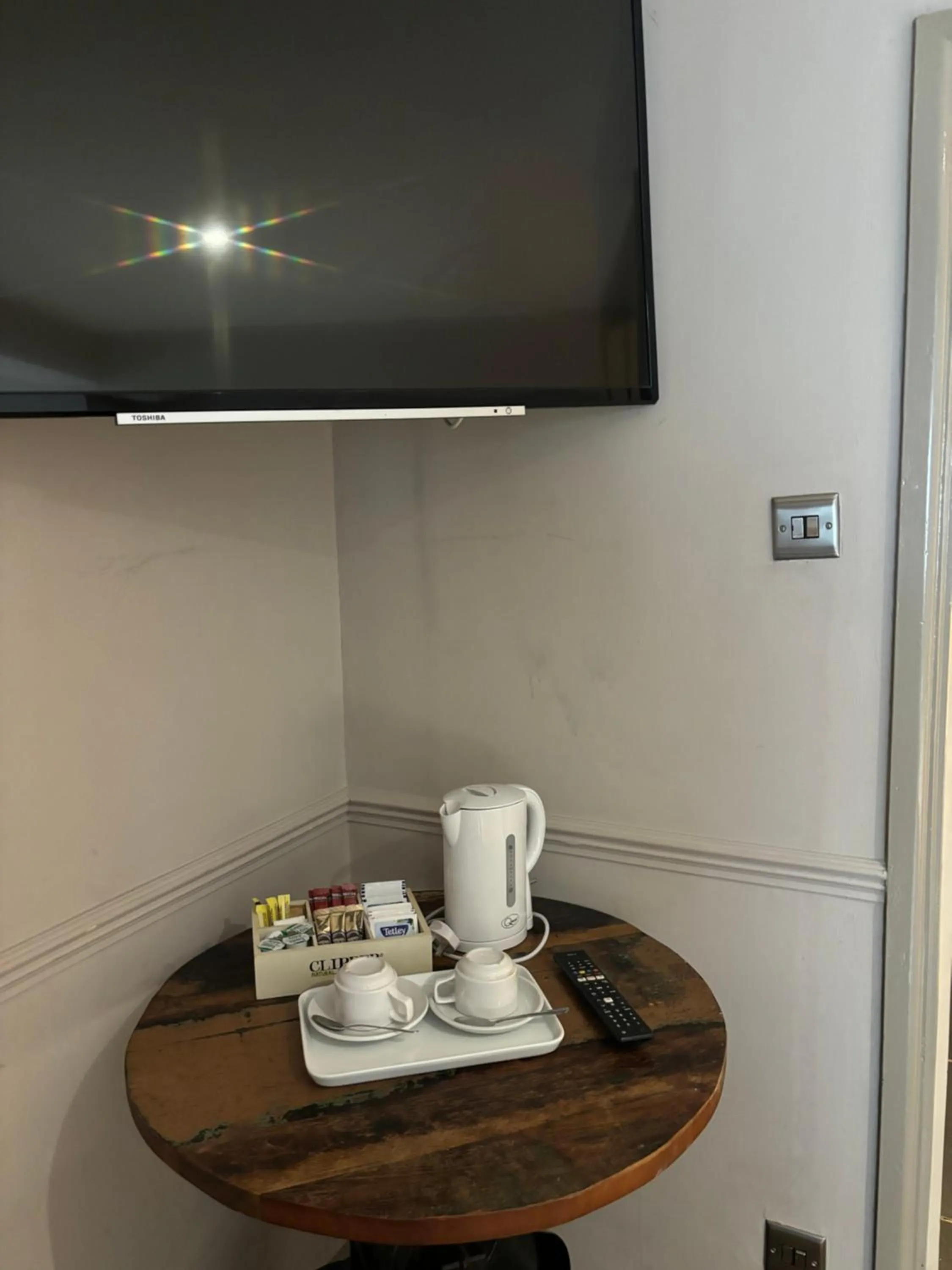 TV and multimedia in The George Hotel