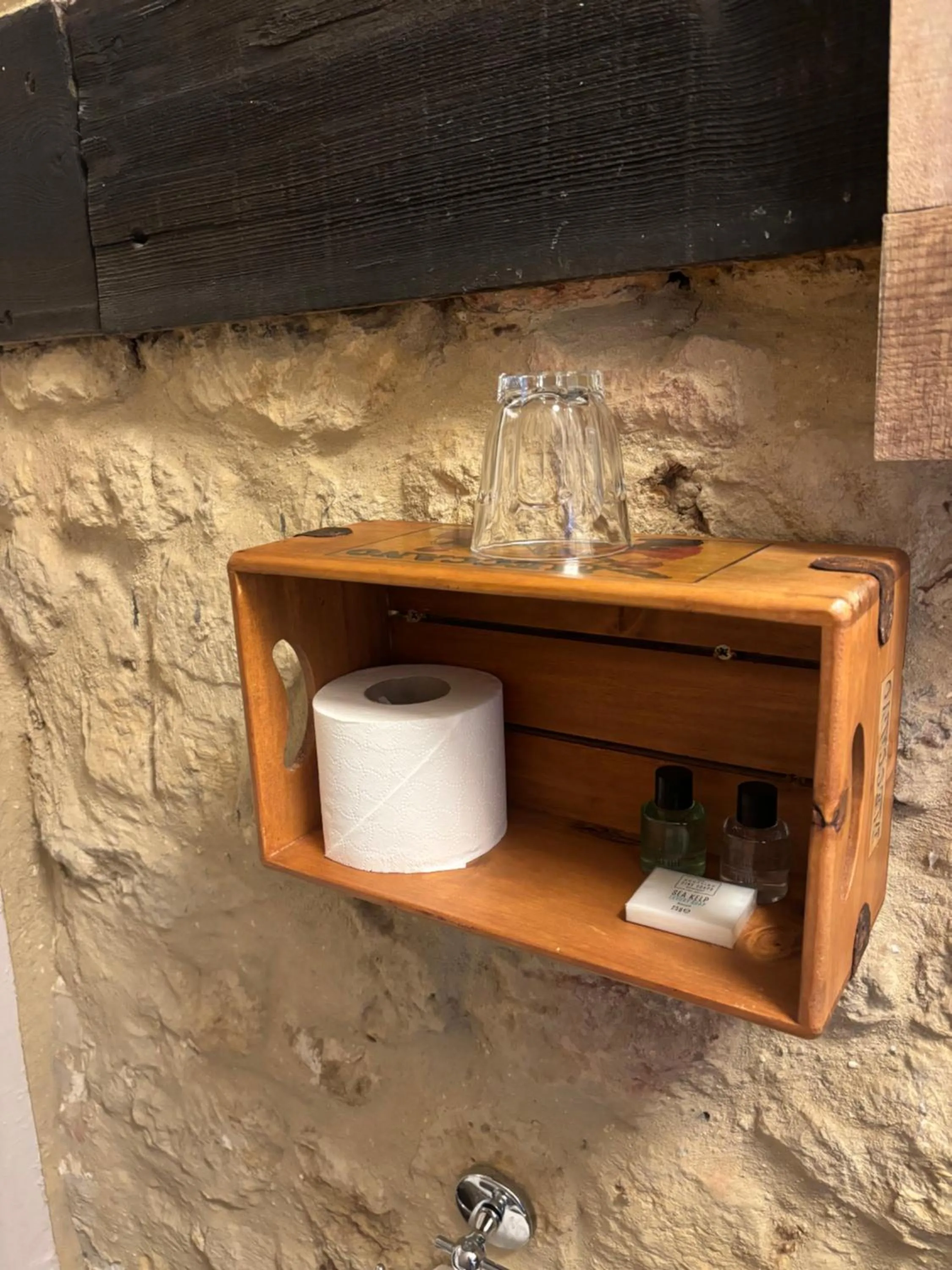 Bathroom in The George Hotel