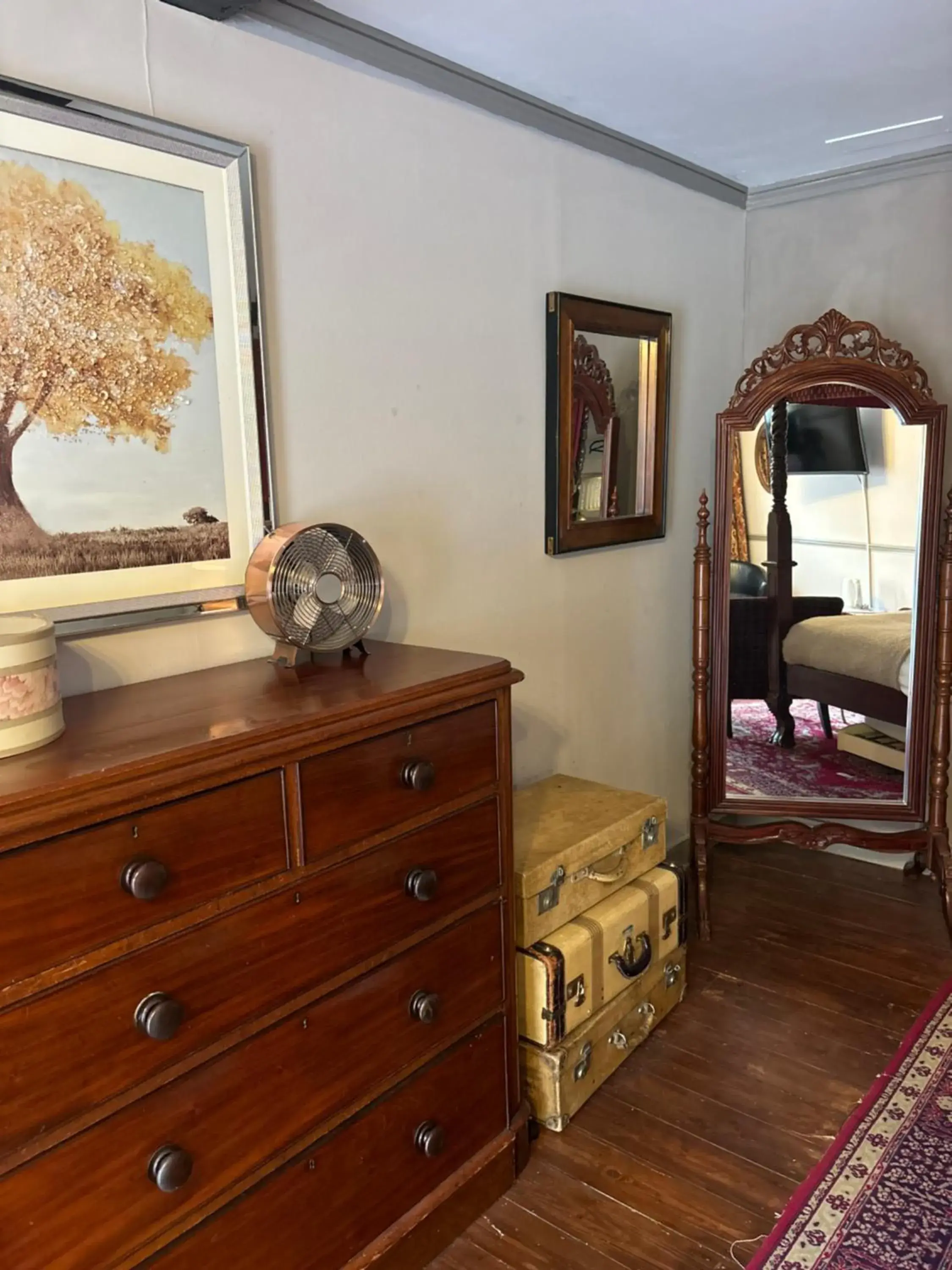 Bedroom, Bed in The George Hotel Bedroom, Bed in The George Hotel