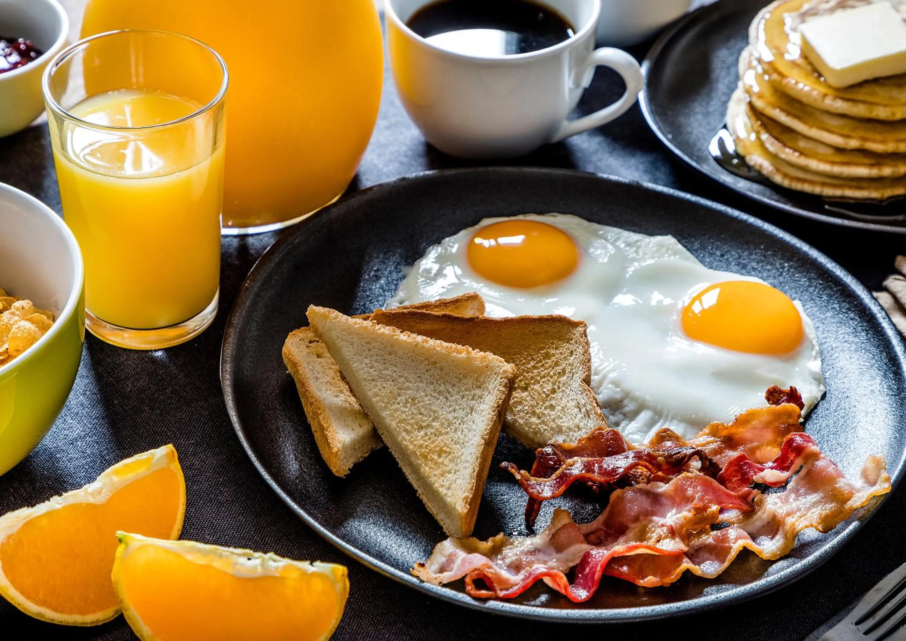 Breakfast in Manchester Airport Stanley Hotel by Belvilla