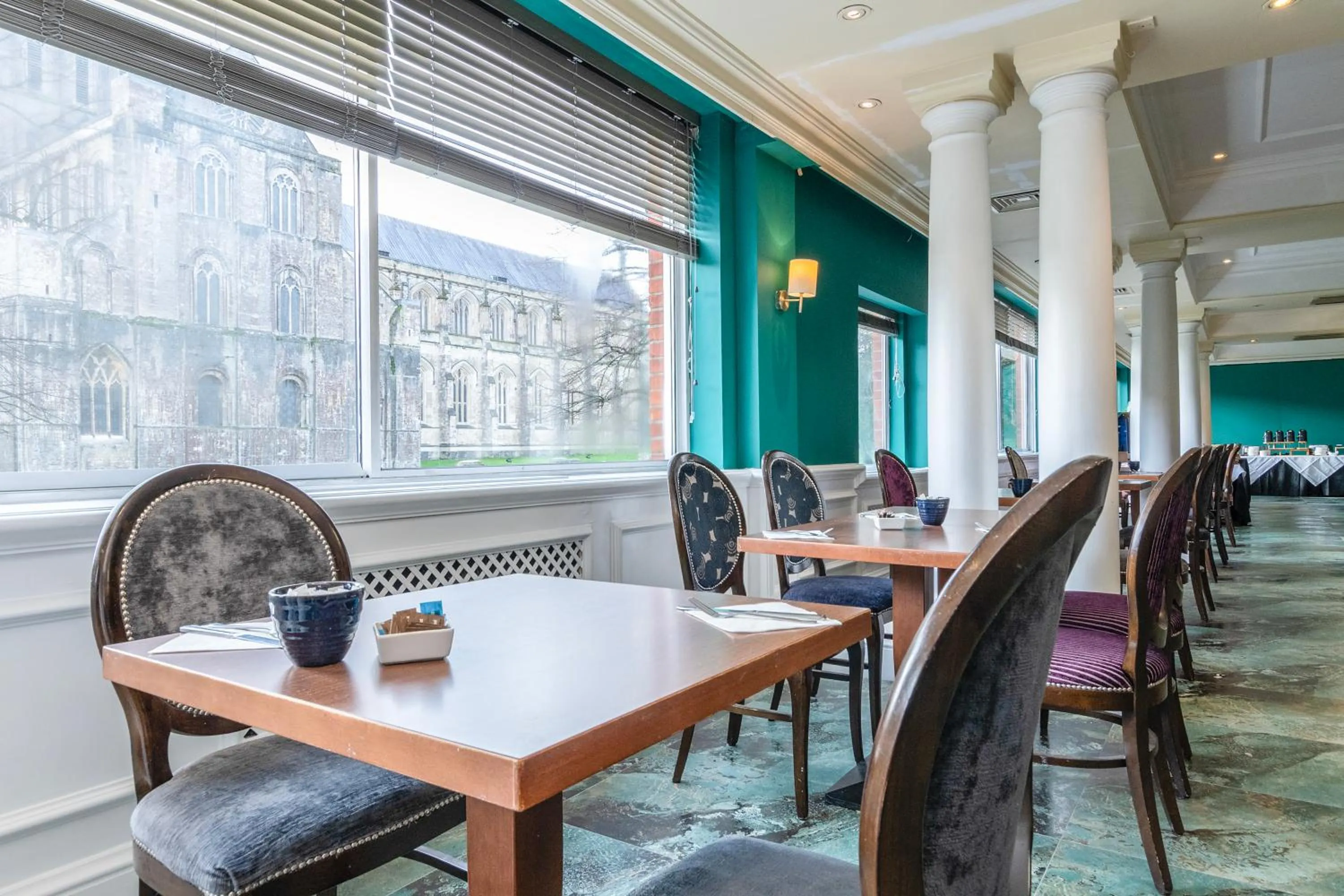 Restaurant/places to eat in Winchester Wessex Hotel by Sunday