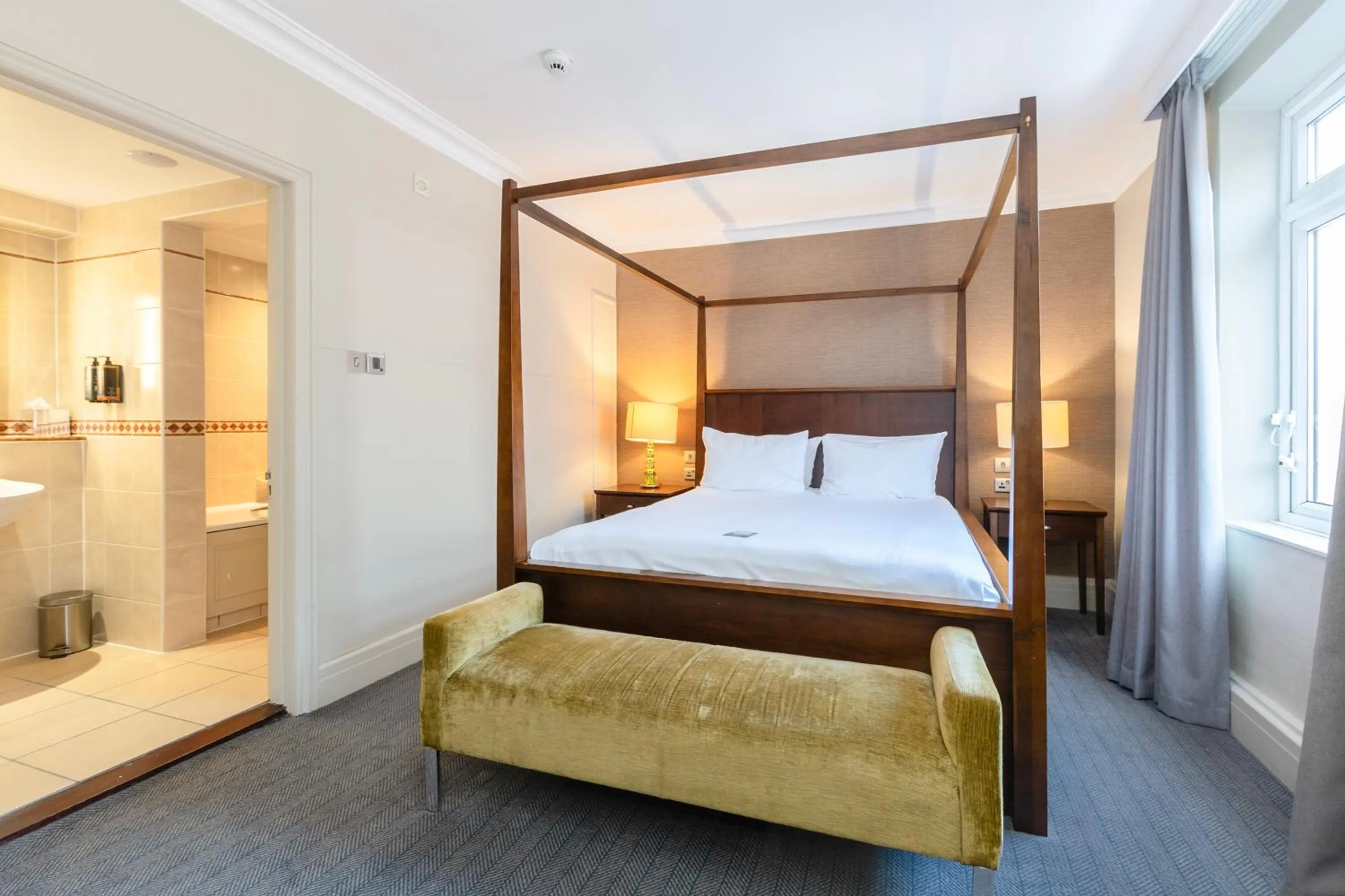 Bedroom, Bed in Winchester Wessex Hotel by Sunday