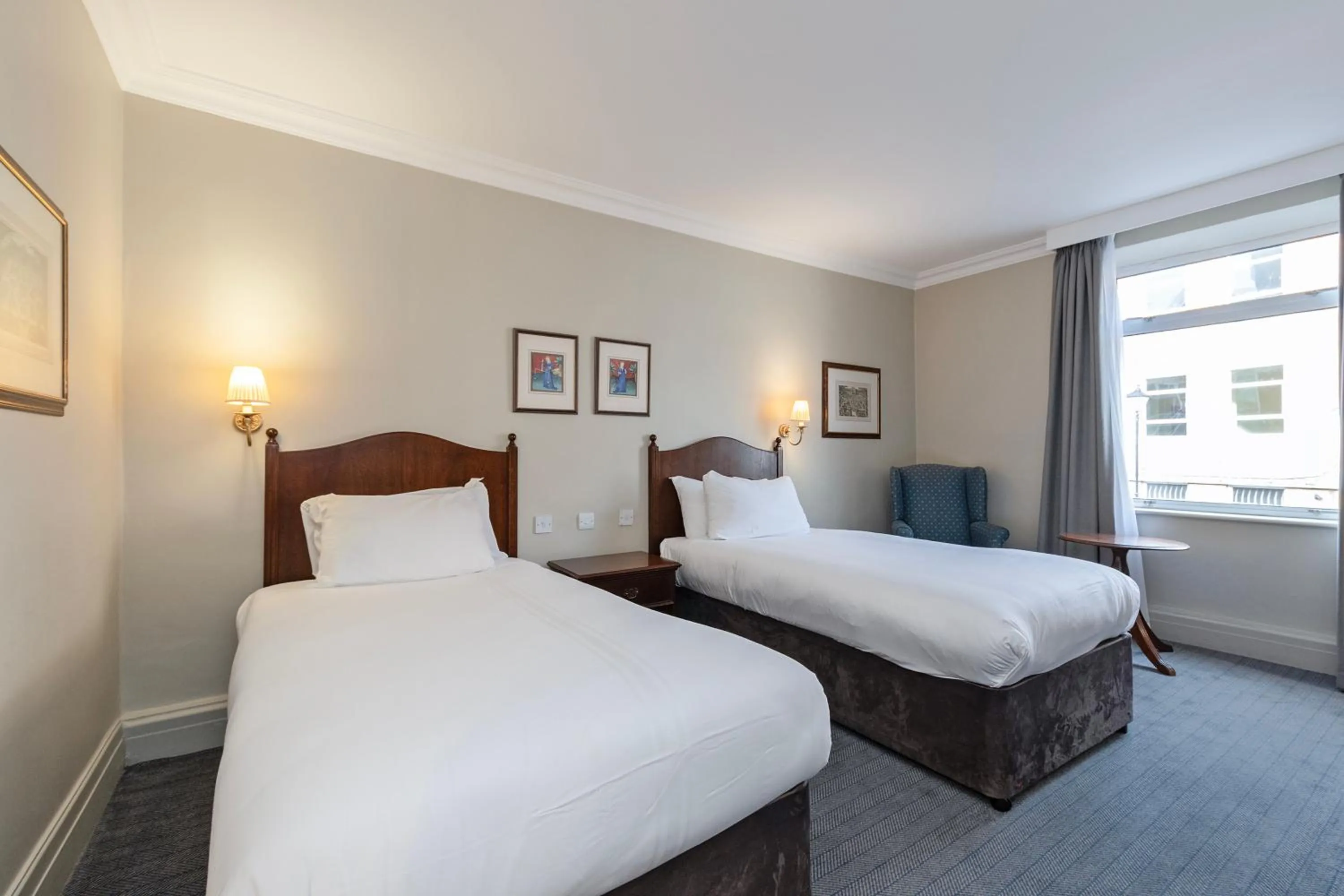 Bedroom, Bed in Winchester Wessex Hotel by Sunday