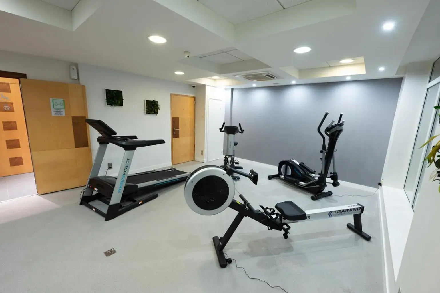Fitness centre/facilities in Holiday Inn Calais-Centre by IHG Fitness centre/facilities in Holiday Inn Calais-Centre by IHG