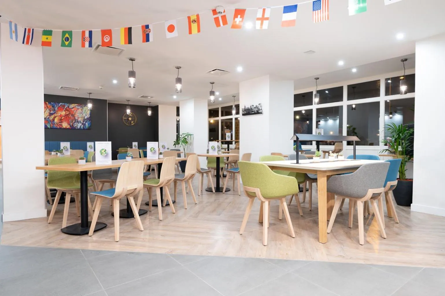 Restaurant/places to eat in Holiday Inn Calais-Centre by IHG