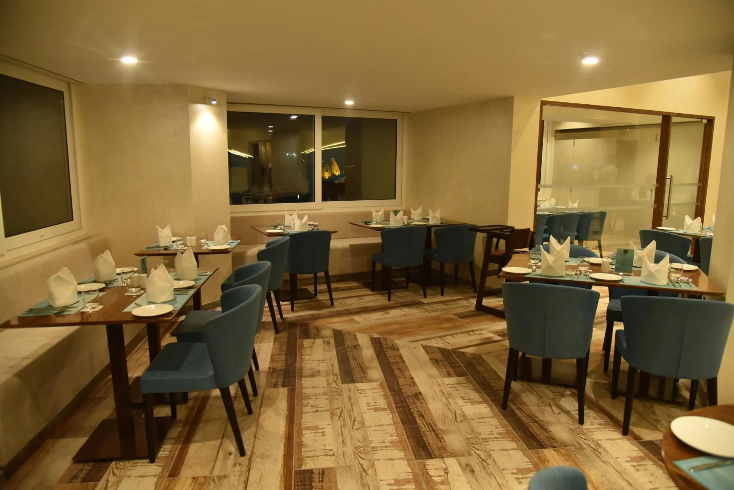 Food and drinks in Effotel by Sayaji Vadodara