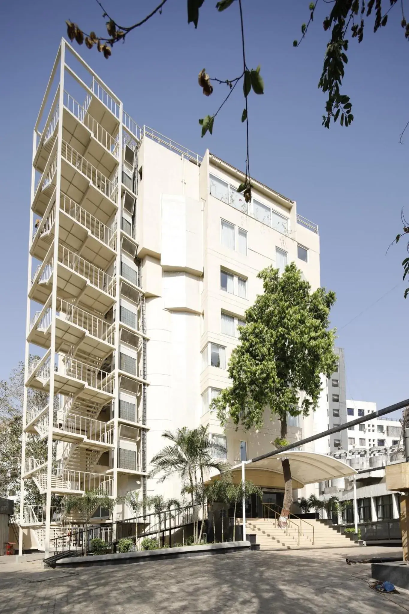 Facade/entrance in Effotel by Sayaji Vadodara Facade/entrance in Effotel by Sayaji Vadodara