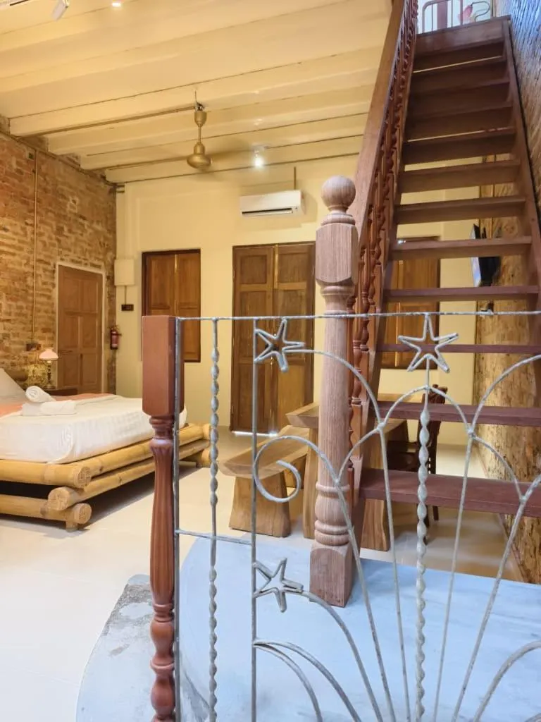 Bed in Ohana House HQ