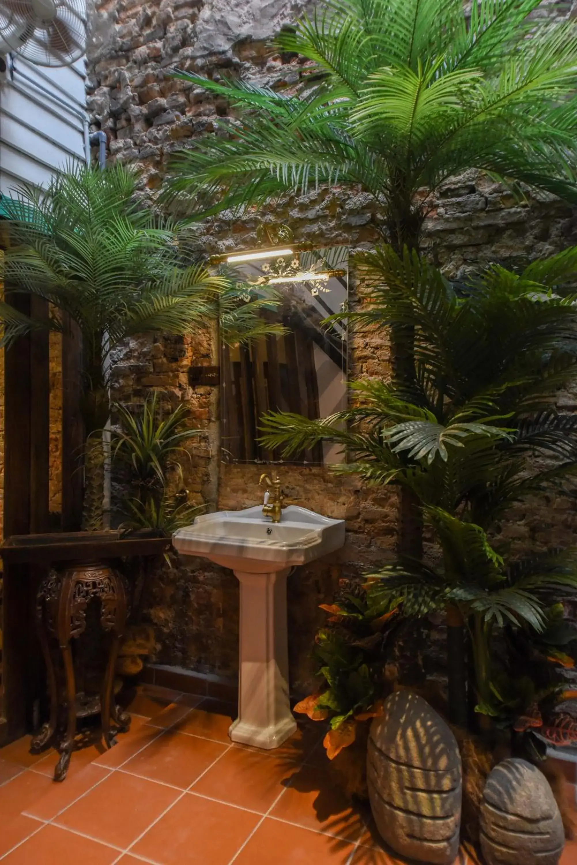 Garden view in Ohana House HQ Garden view in Ohana House HQ