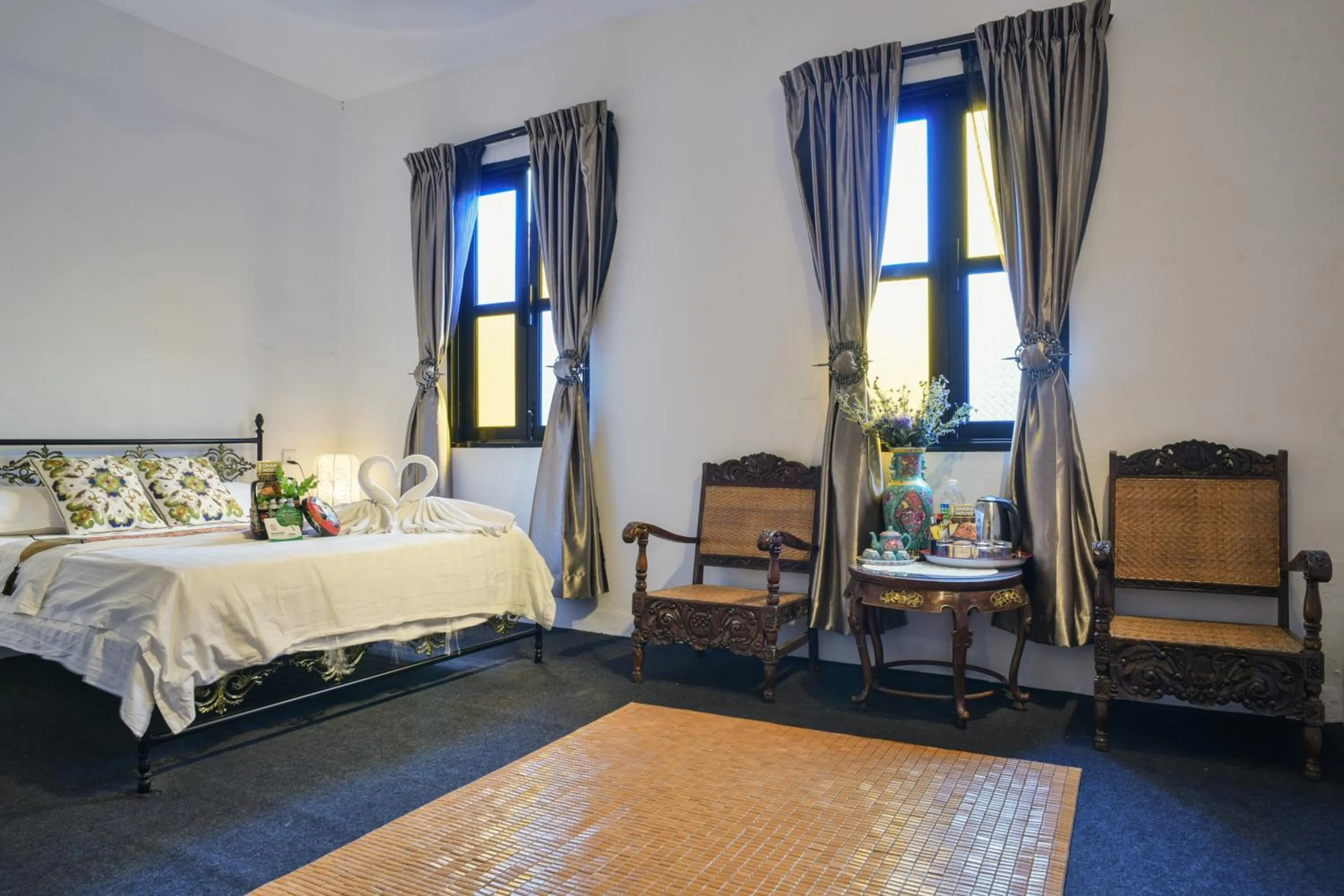 Bed in Ohana House HQ