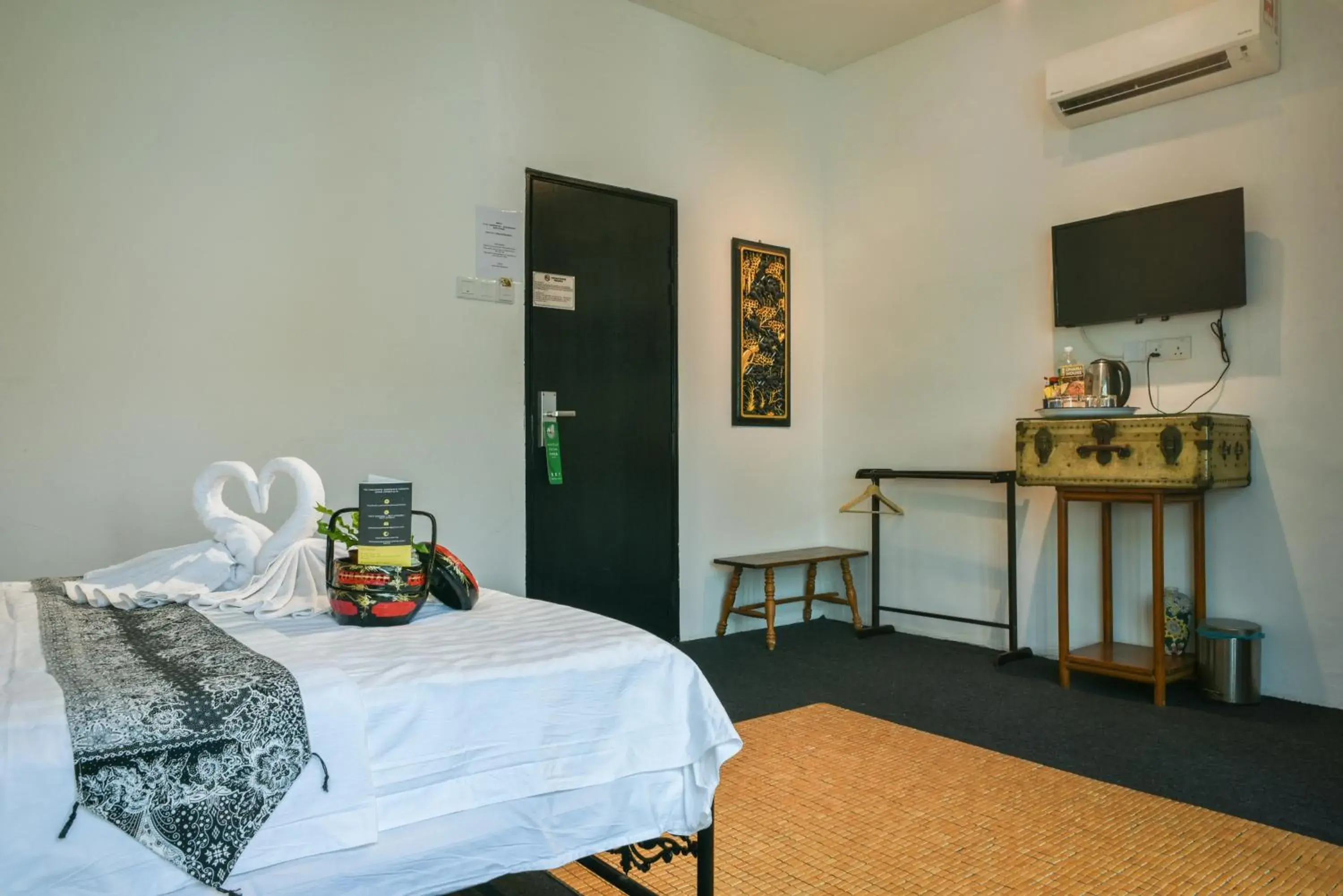 Bed in Ohana House HQ Bed in Ohana House HQ